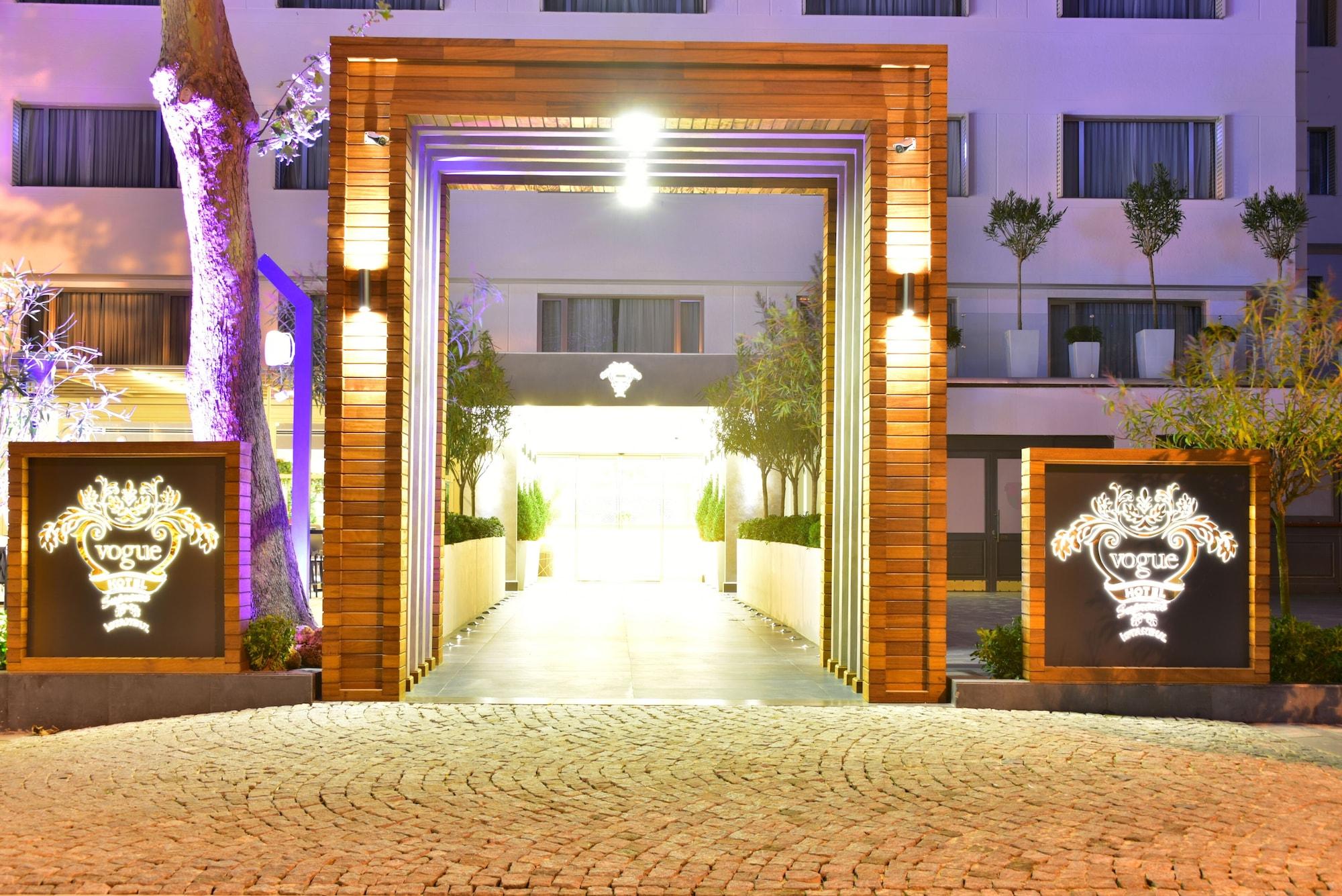 Vista Exterior Vogue Hotel Supreme Istanbul