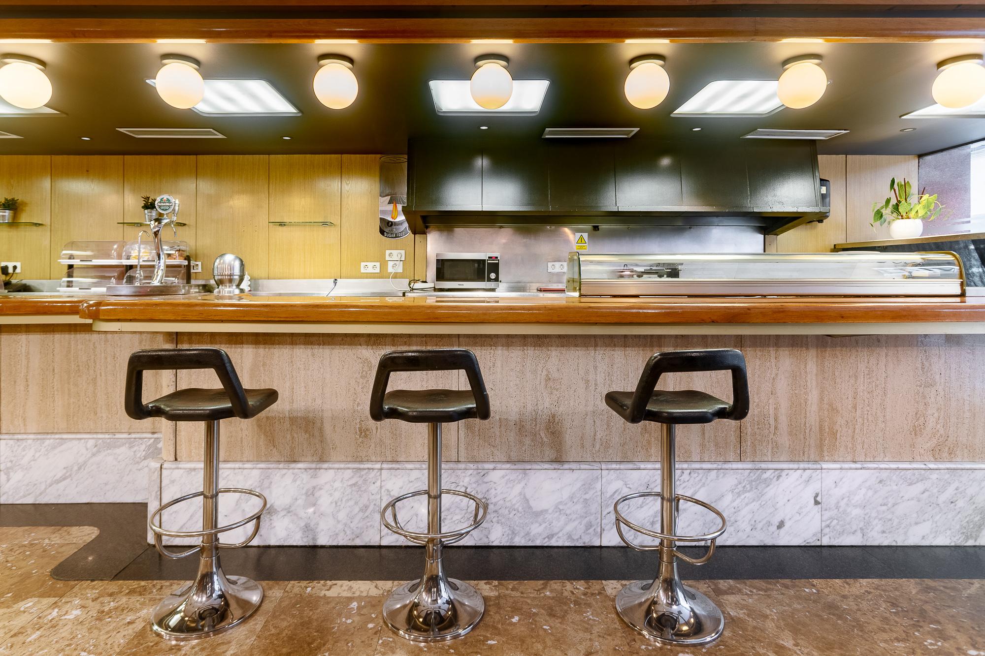 Bar/Salón Hotel Leuka