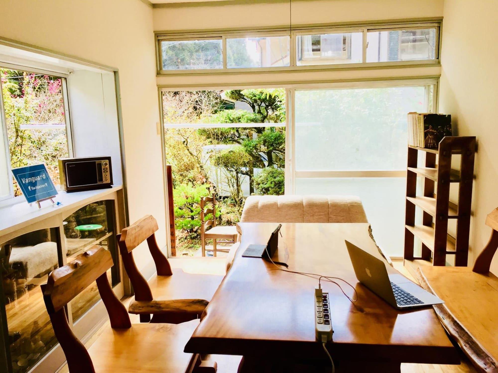 Restaurant Vanguard Backpackers - Hostel