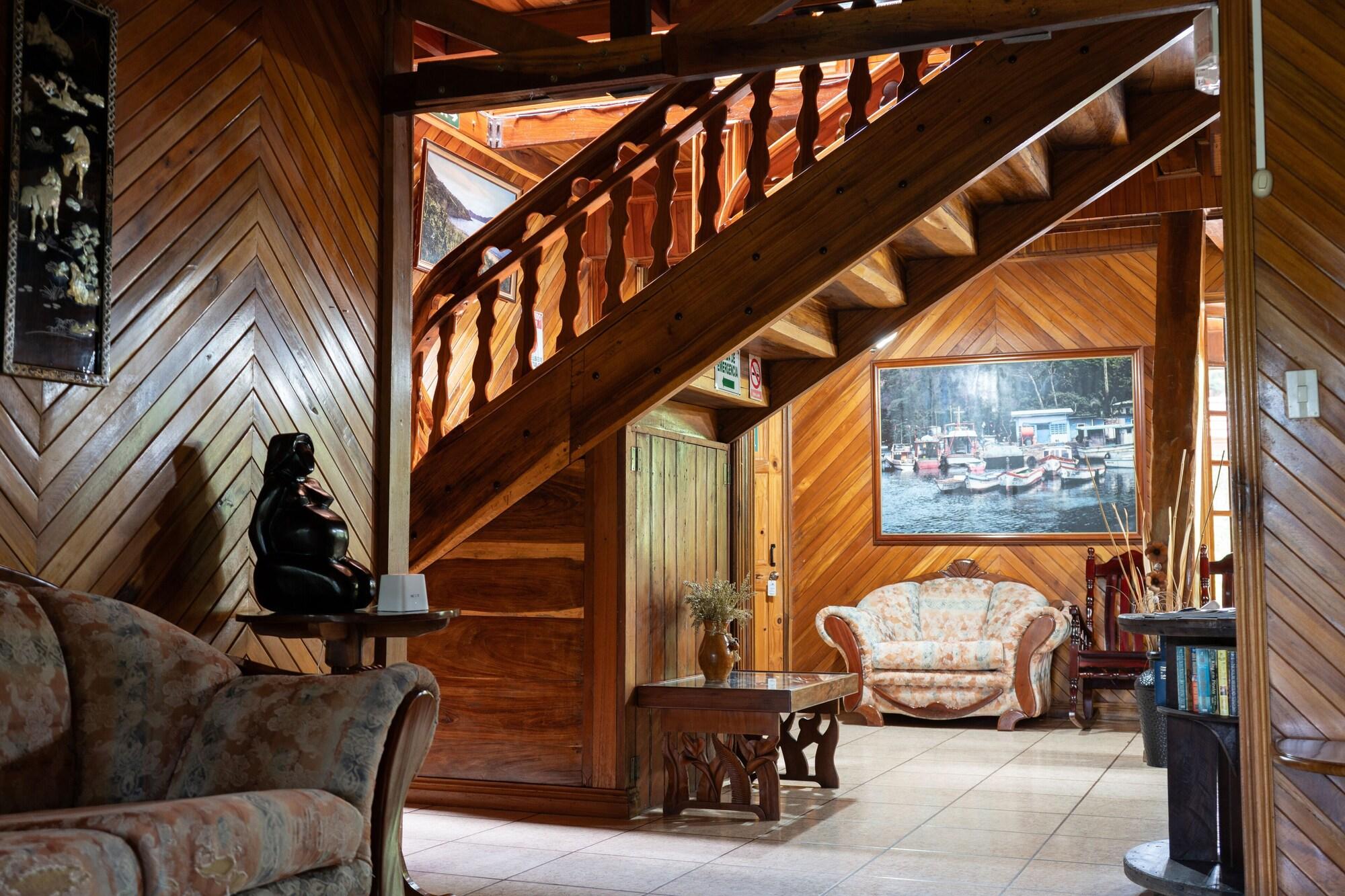 Vista Lobby Santa Elena Lodge