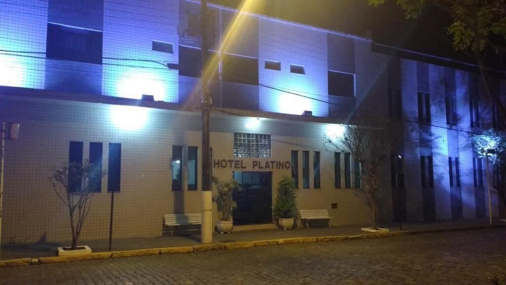 Vista Exterior HOTEL PLATINO