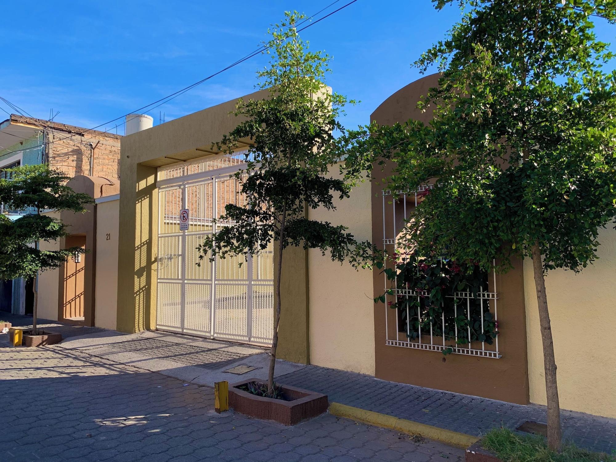 Vista Exterior Departamentos Tequila