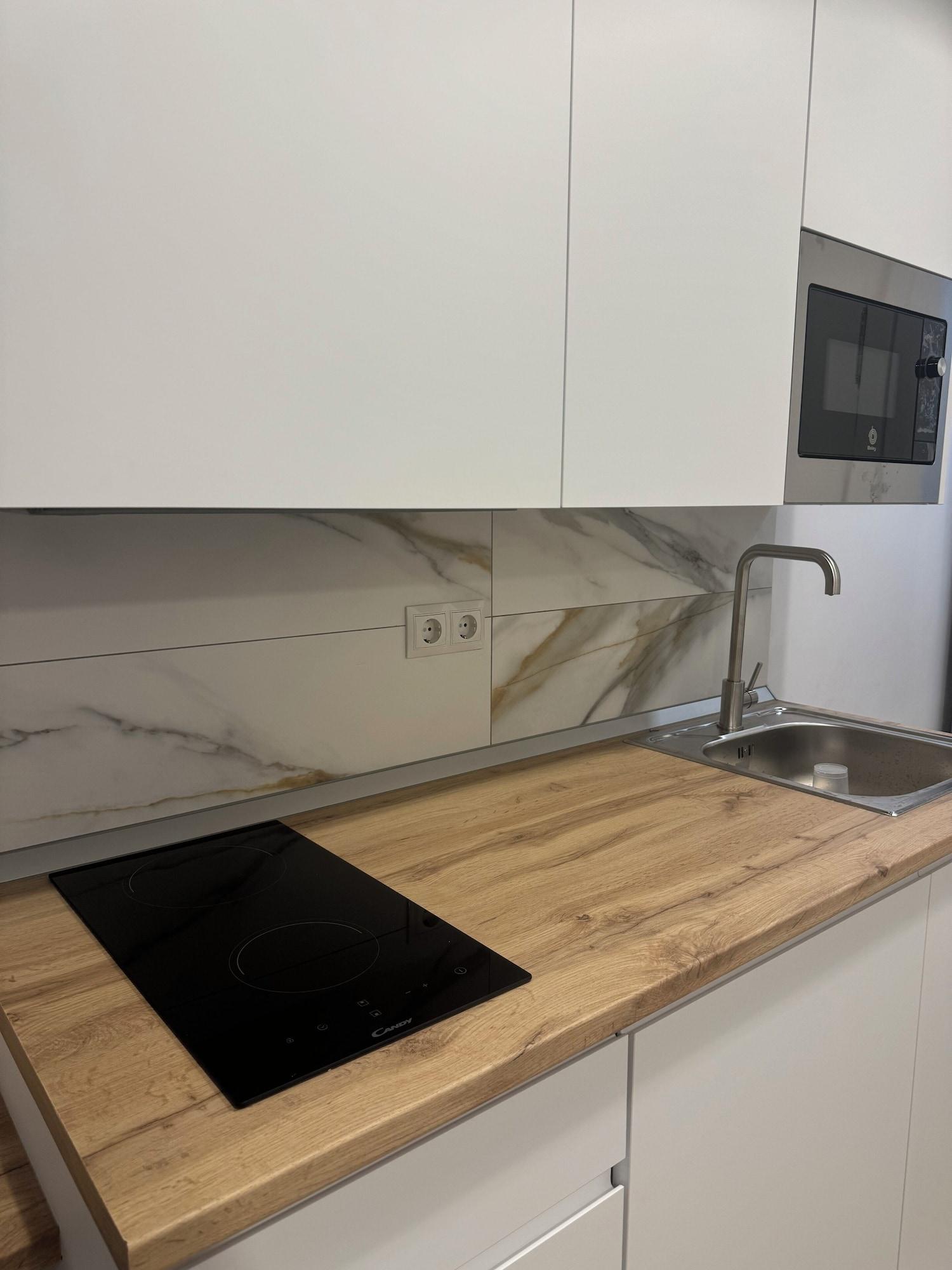 Equipamiento de Habitación estudio plaza mayor