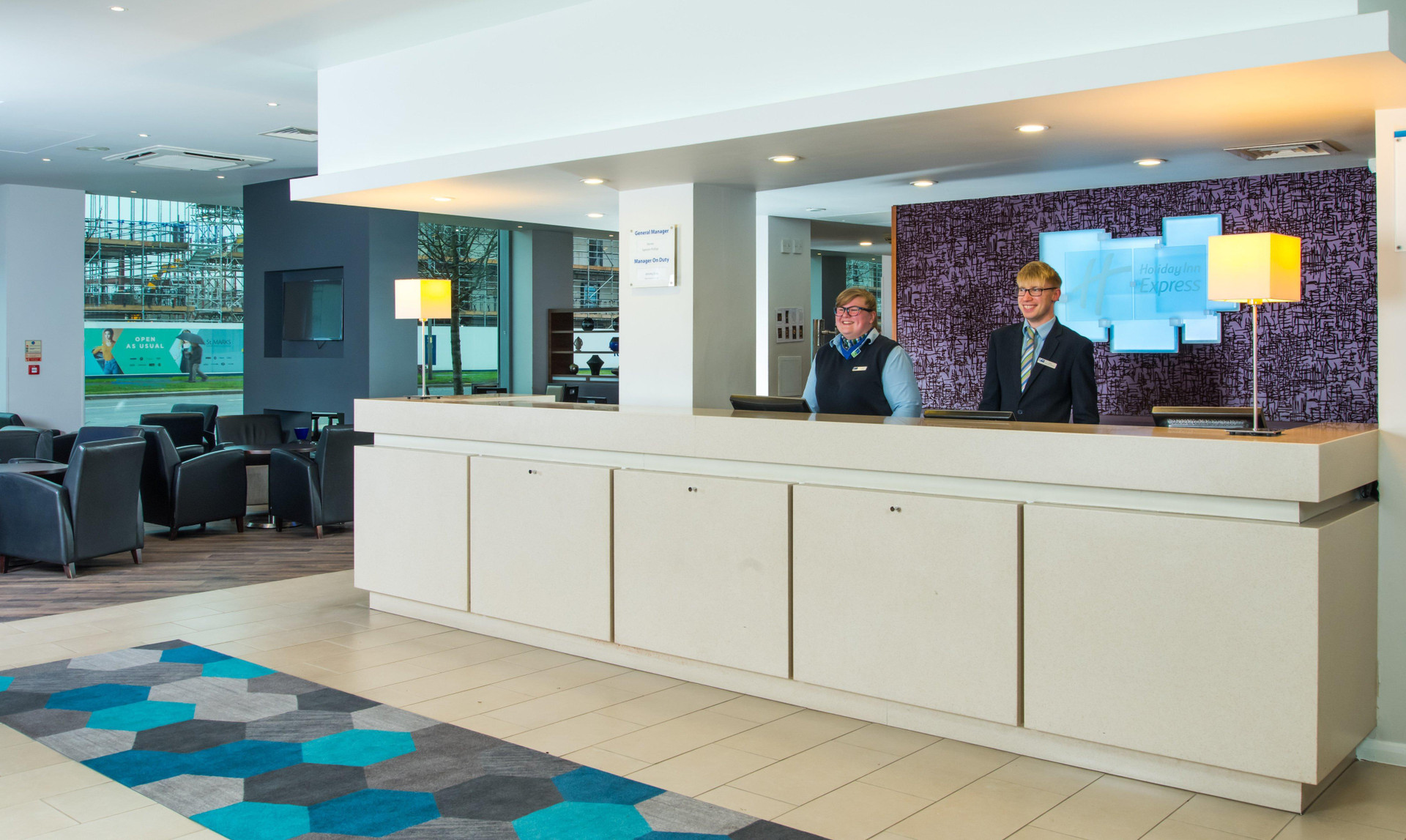 Vista Lobby Holiday Inn Express Lincoln City Centre by IHG