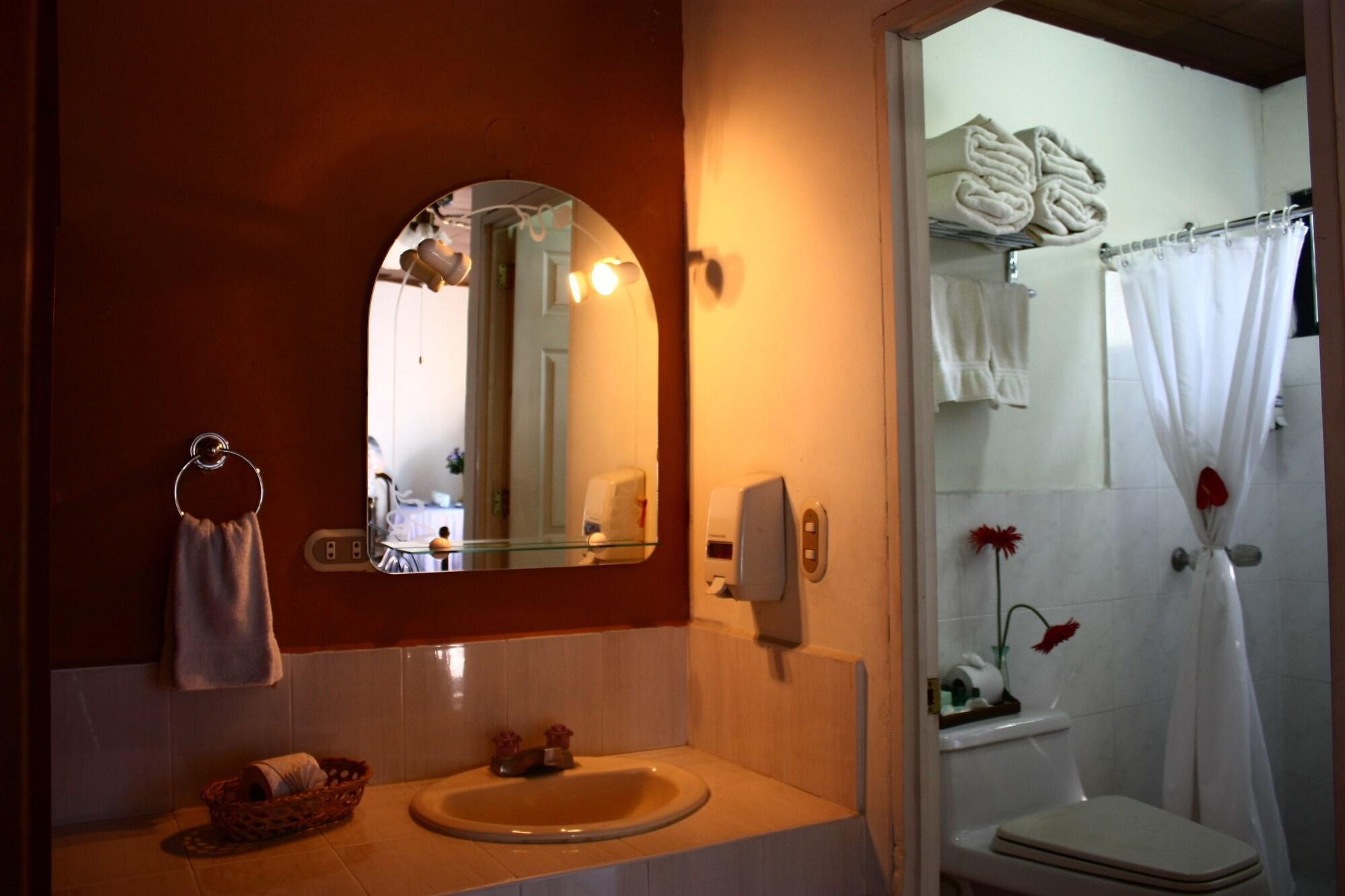 Equipamiento de Habitación Lonigo Hostal