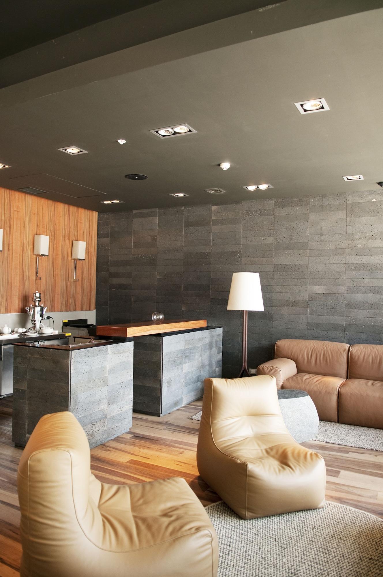Vista Lobby Enjoy Santiago - Hotel del Valle