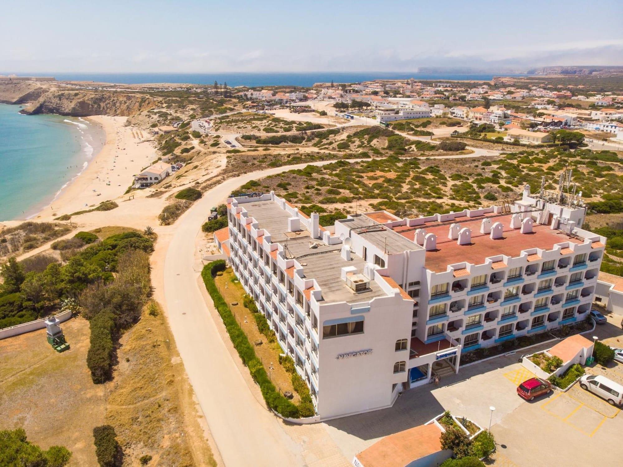 Vista Exterior Aparthotel Navigator