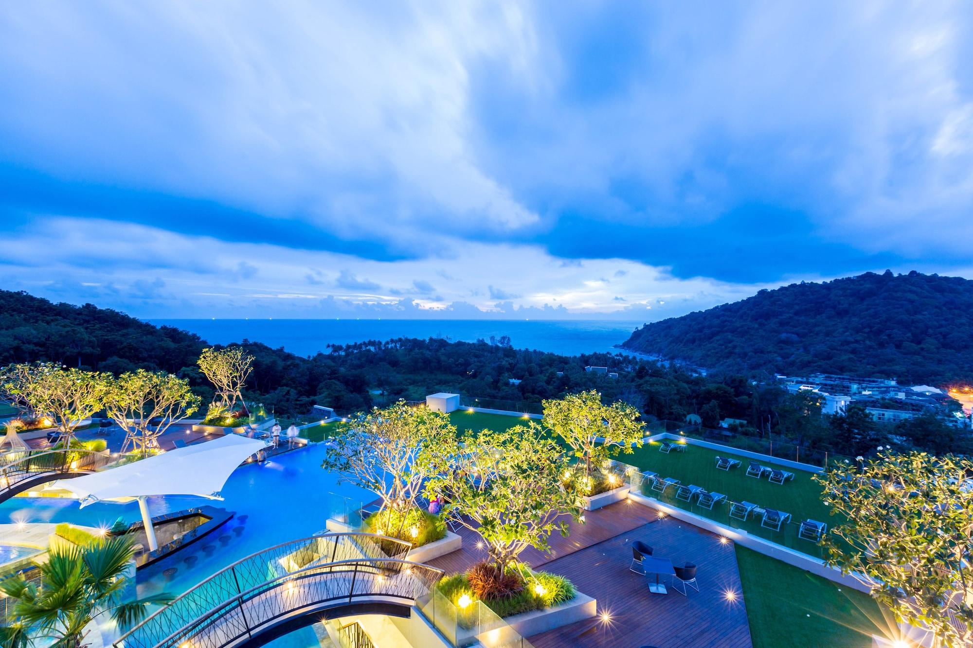Vista Exterior Crest Resort & Pool Villas