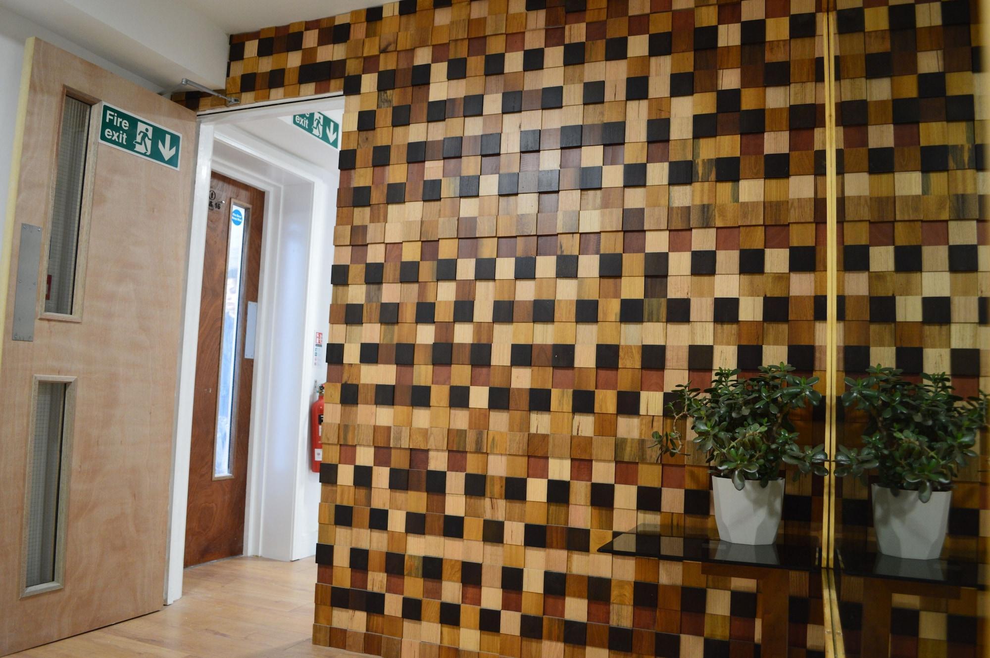 Vista Lobby The Bell Gate House