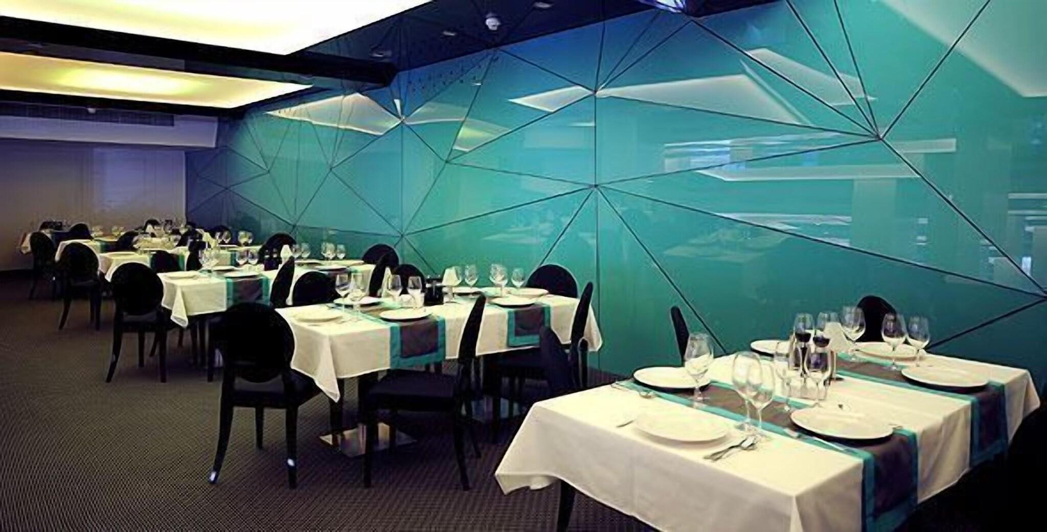 Restaurant Plaza V Hotel