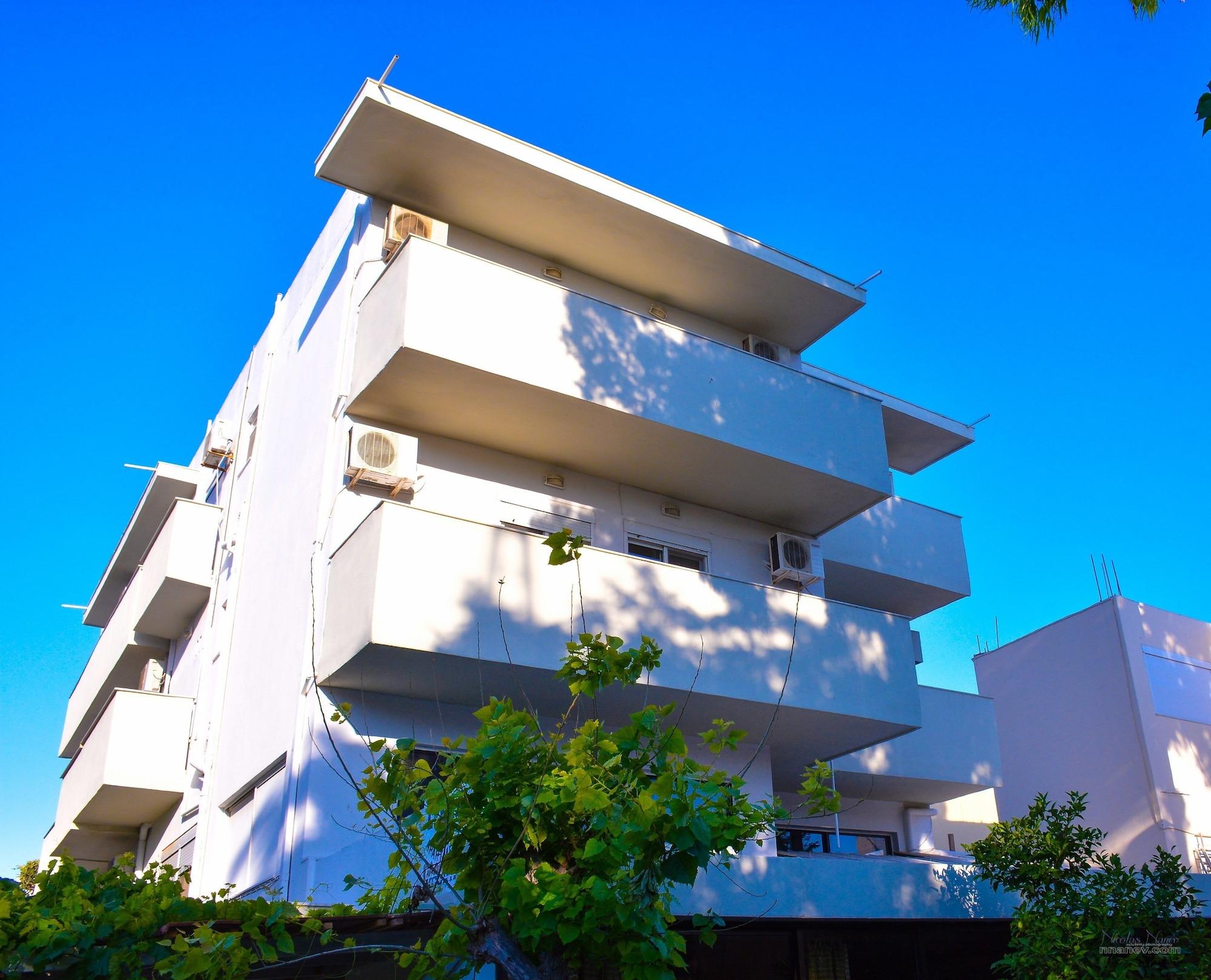 Vista Exterior Lefka Hotel, Apartments & Studios