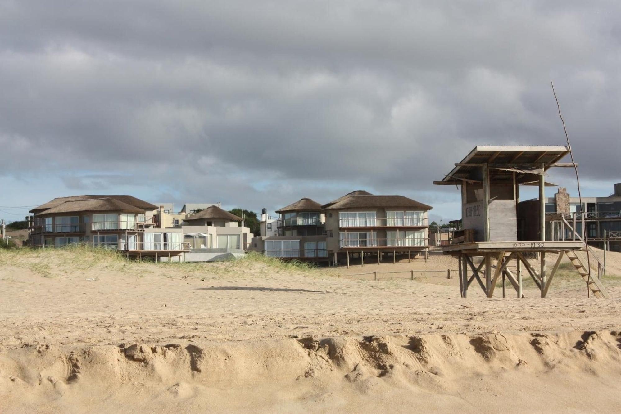 Playa MarAdentro Aparts & Suites