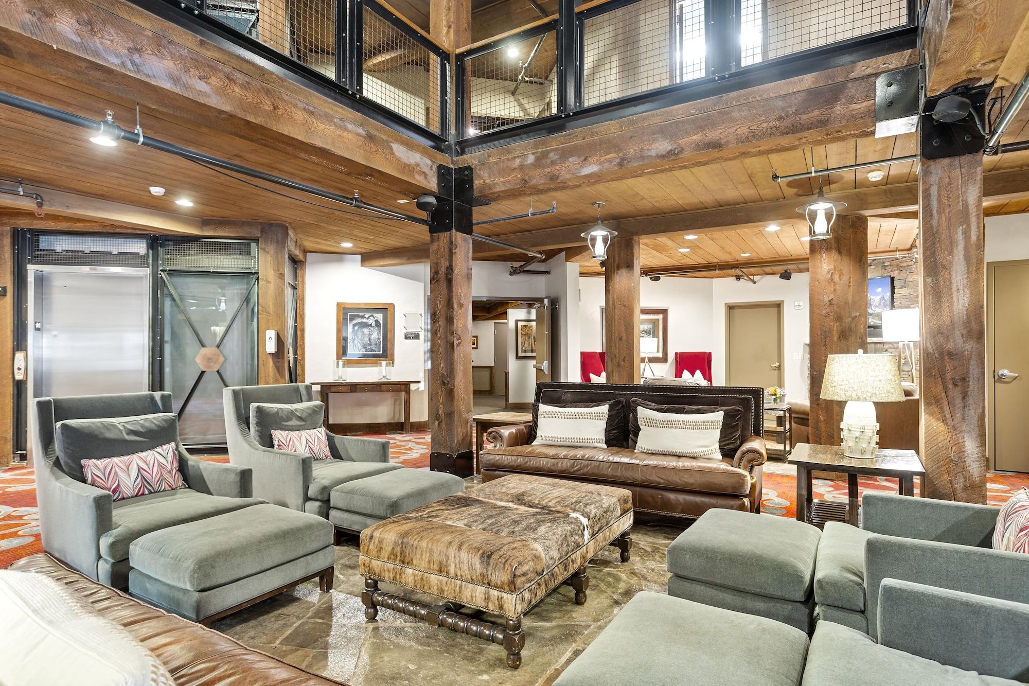 Vista Lobby Silver Baron Lodge at Deer Valley