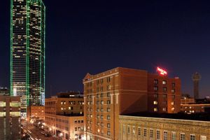 Alojamiento - SpringHill Suites Dallas Downtown / West End