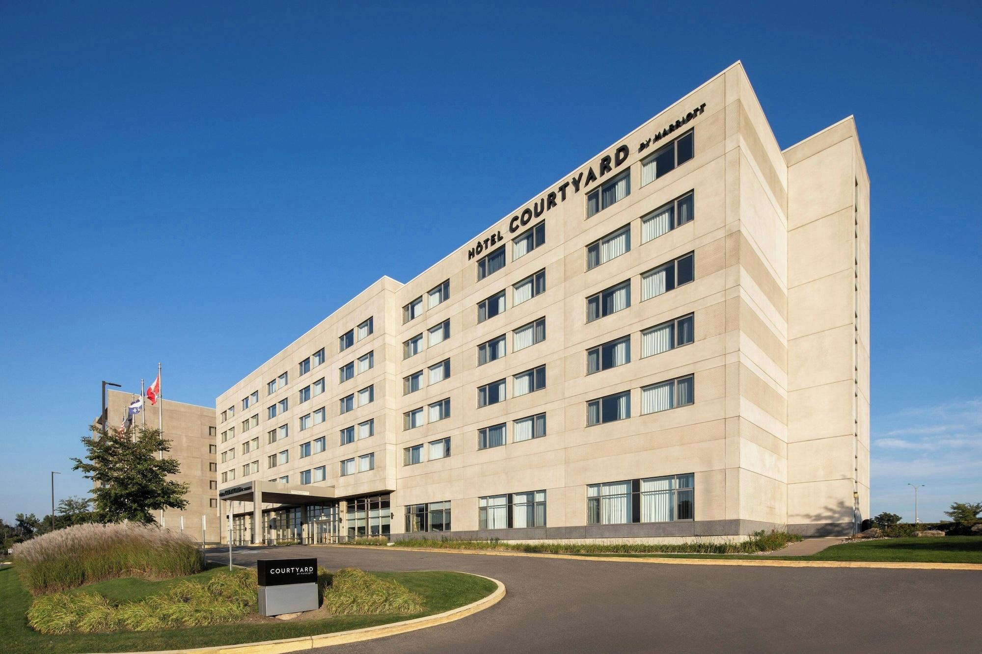 Vista Exterior Courtyard by Marriott Montreal Airport