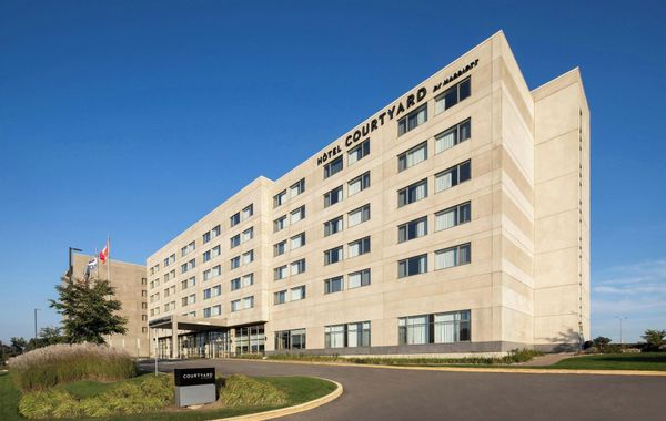 Courtyard by Marriott Montreal Airport