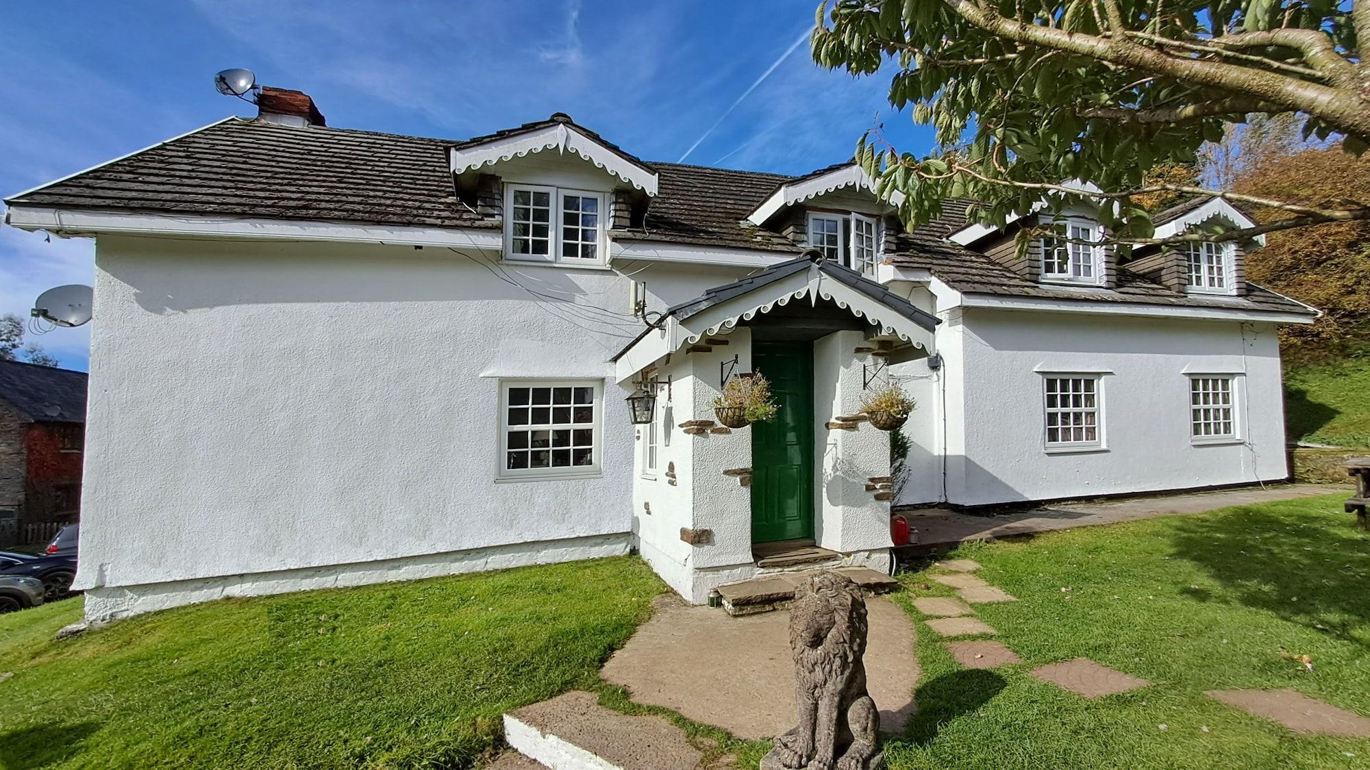 Varios Coynant Farm Guest House