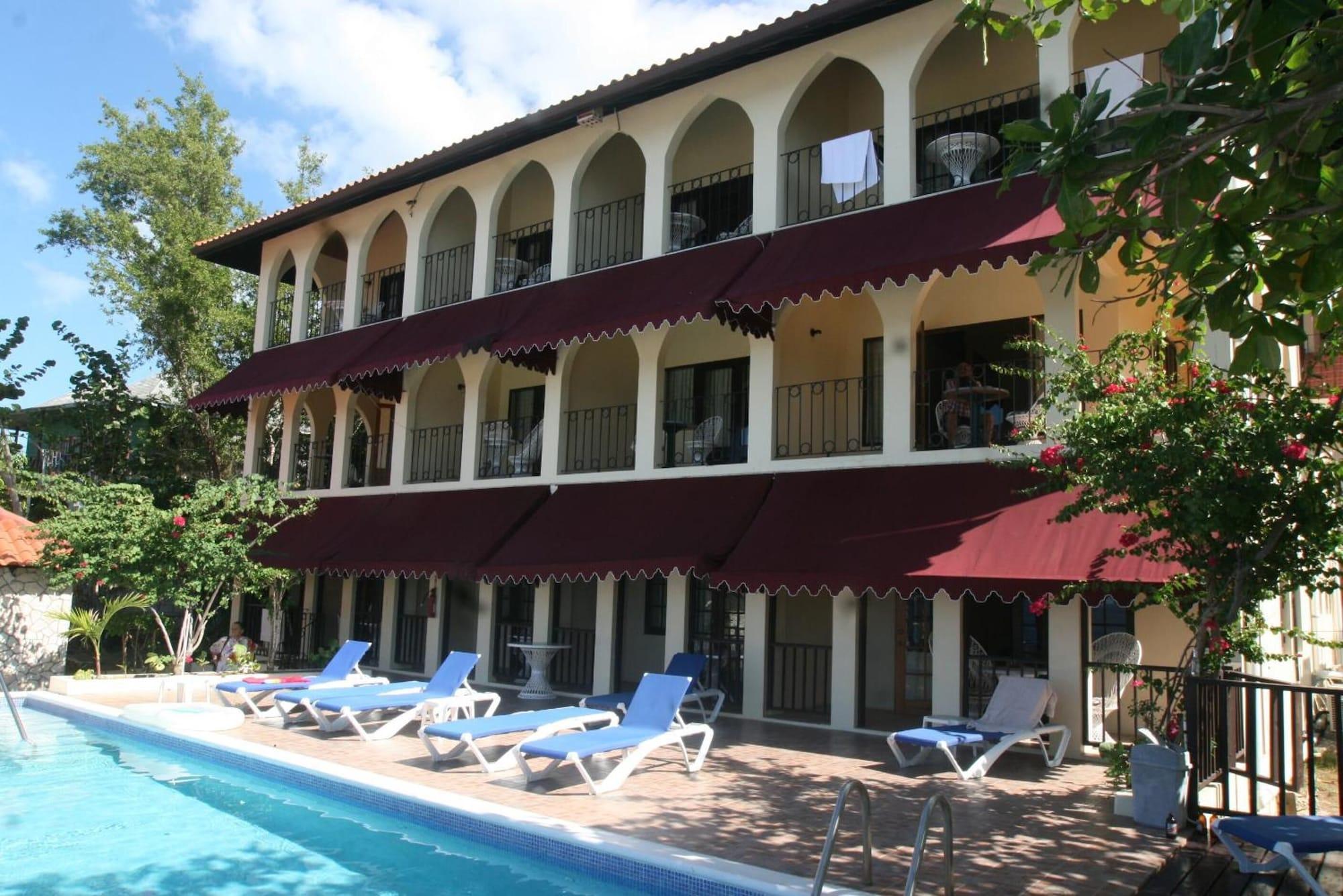 Vista Exterior Mirage Resort - Clothing Optional - Adults Only