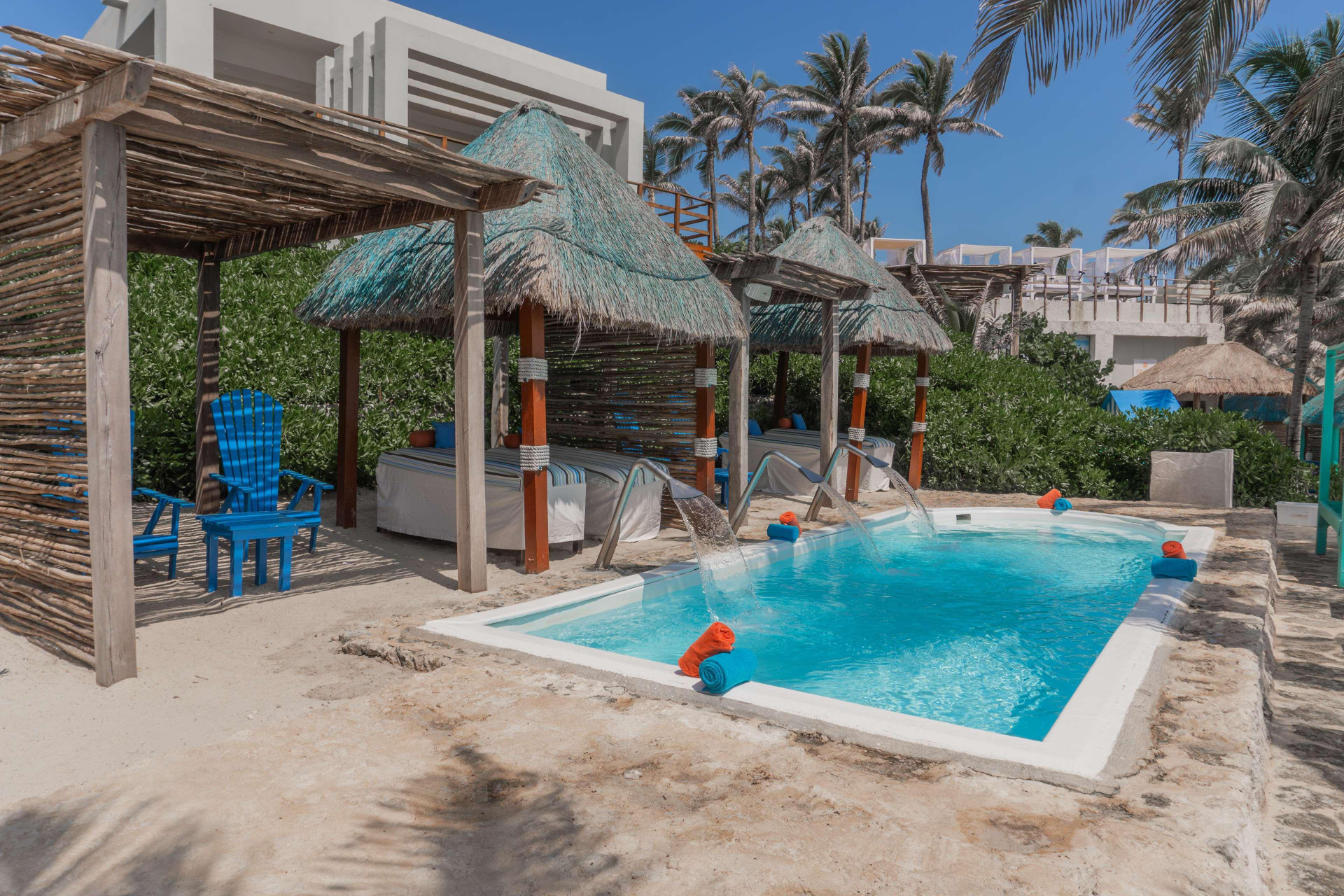 Vista Piscina The Pyramid Cancun by Oasis - Gourmet Premium All Inclusive