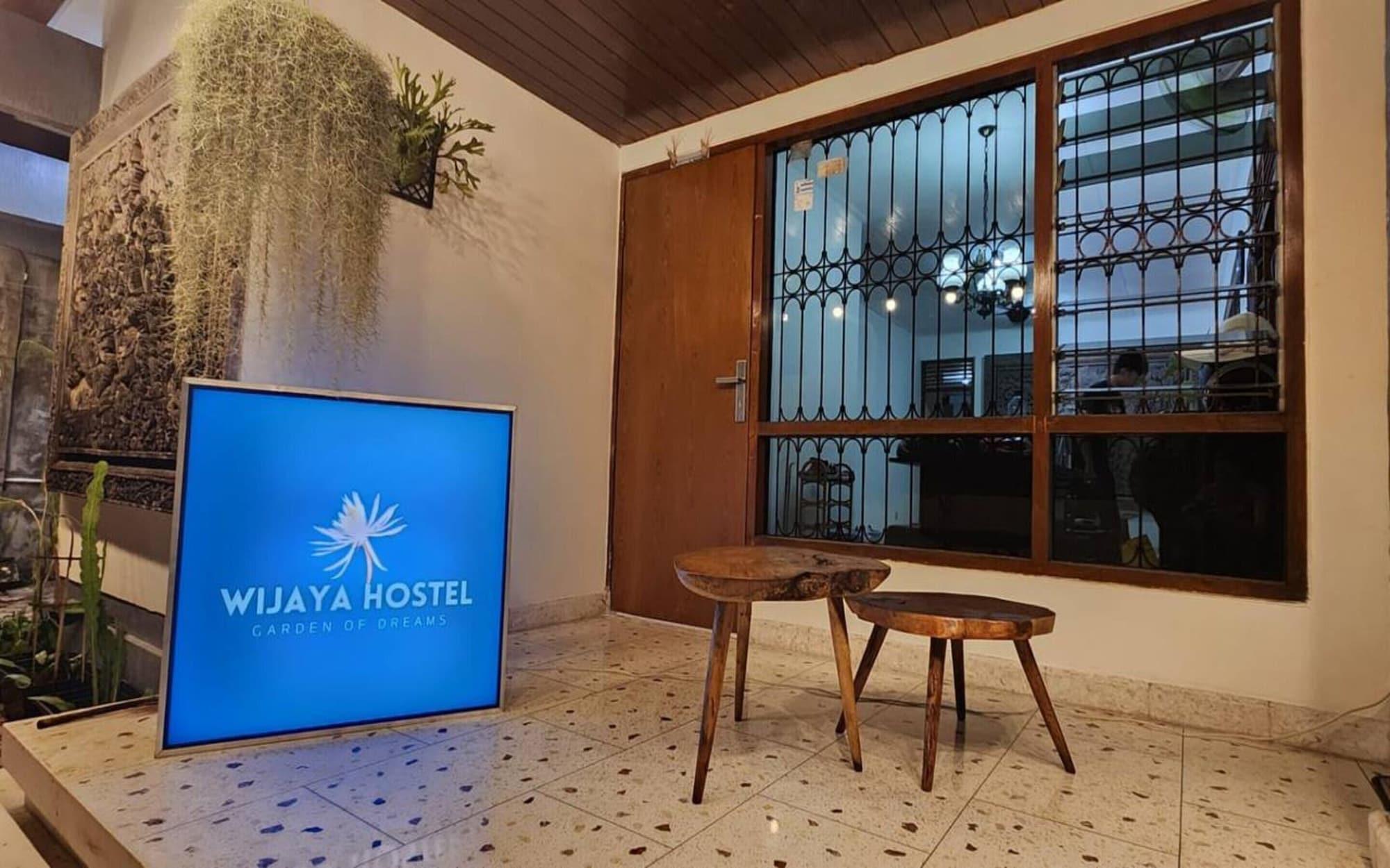 Varios Wijaya Hostel