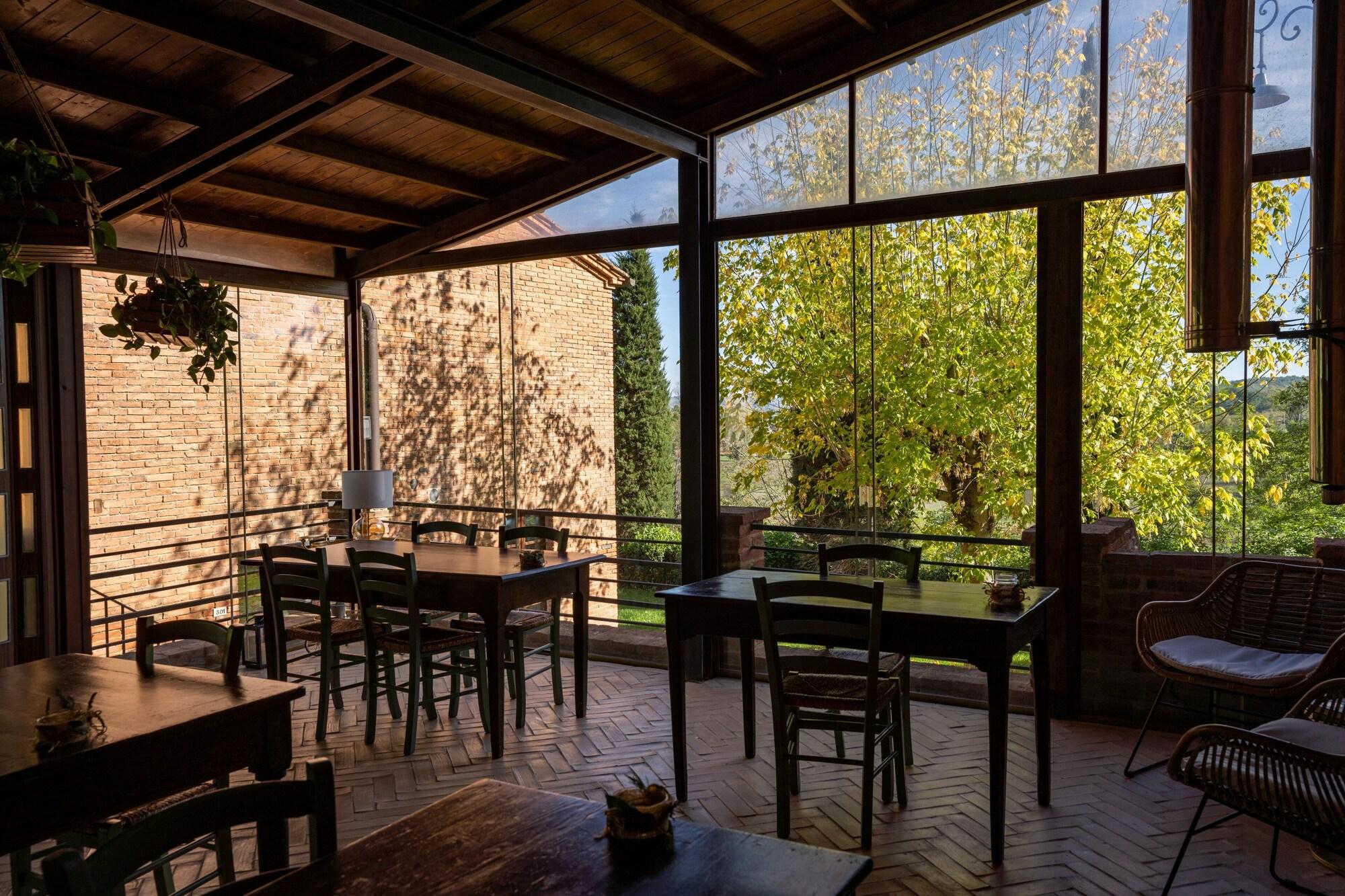 Bar/Salón Borgo San Vincenzo