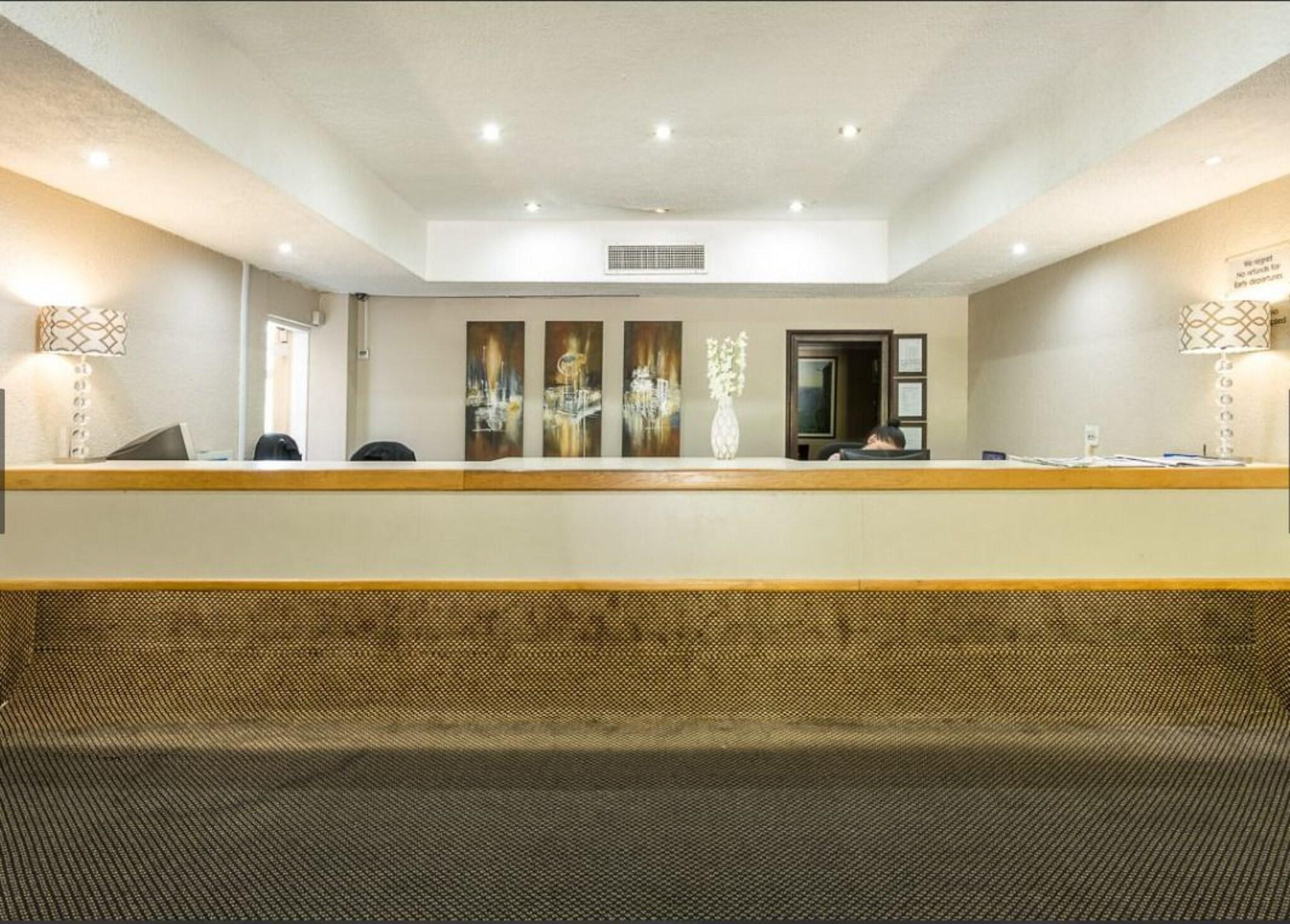 Vista Lobby Margate Hotel