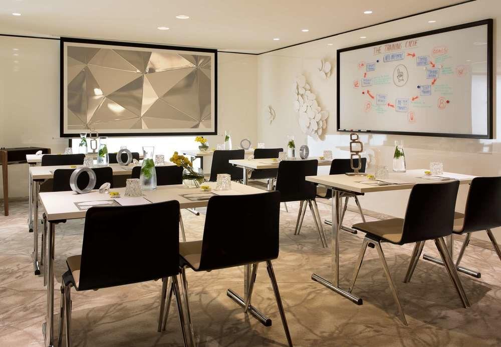 Hotel Renaissance Paris Republique Hotel