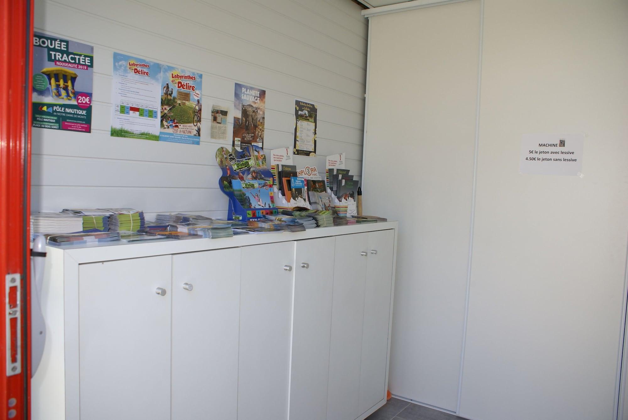 Vista Lobby Les Gites De Montmartre