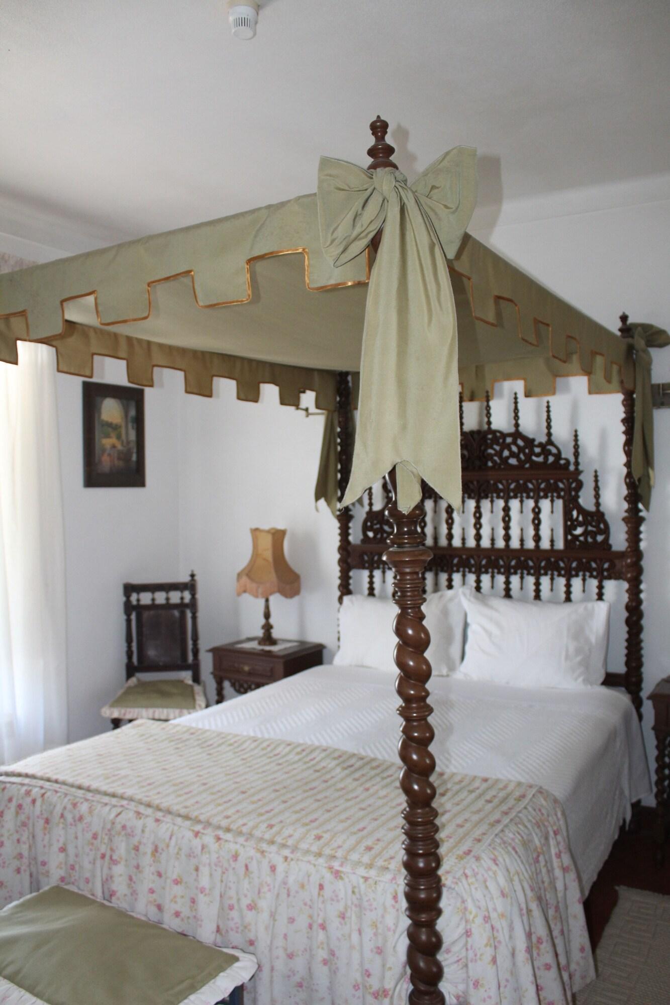 Varios Casa de S. Thiago do Castelo
