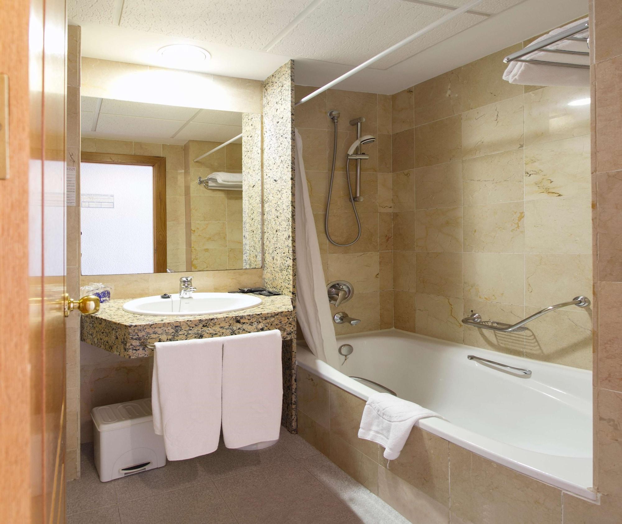 Equipamiento de Habitación Hotel Poseidón Playa