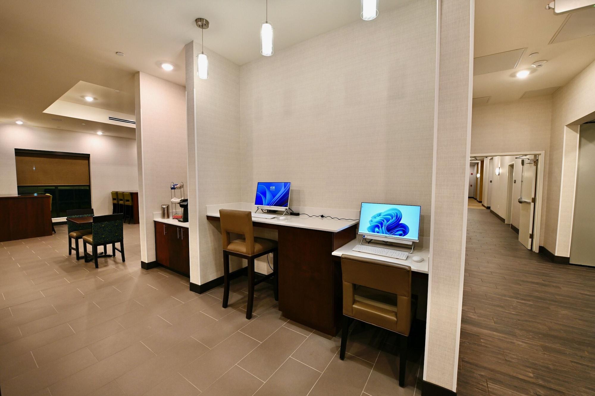 Centro de Negocios Comfort Suites Newnan