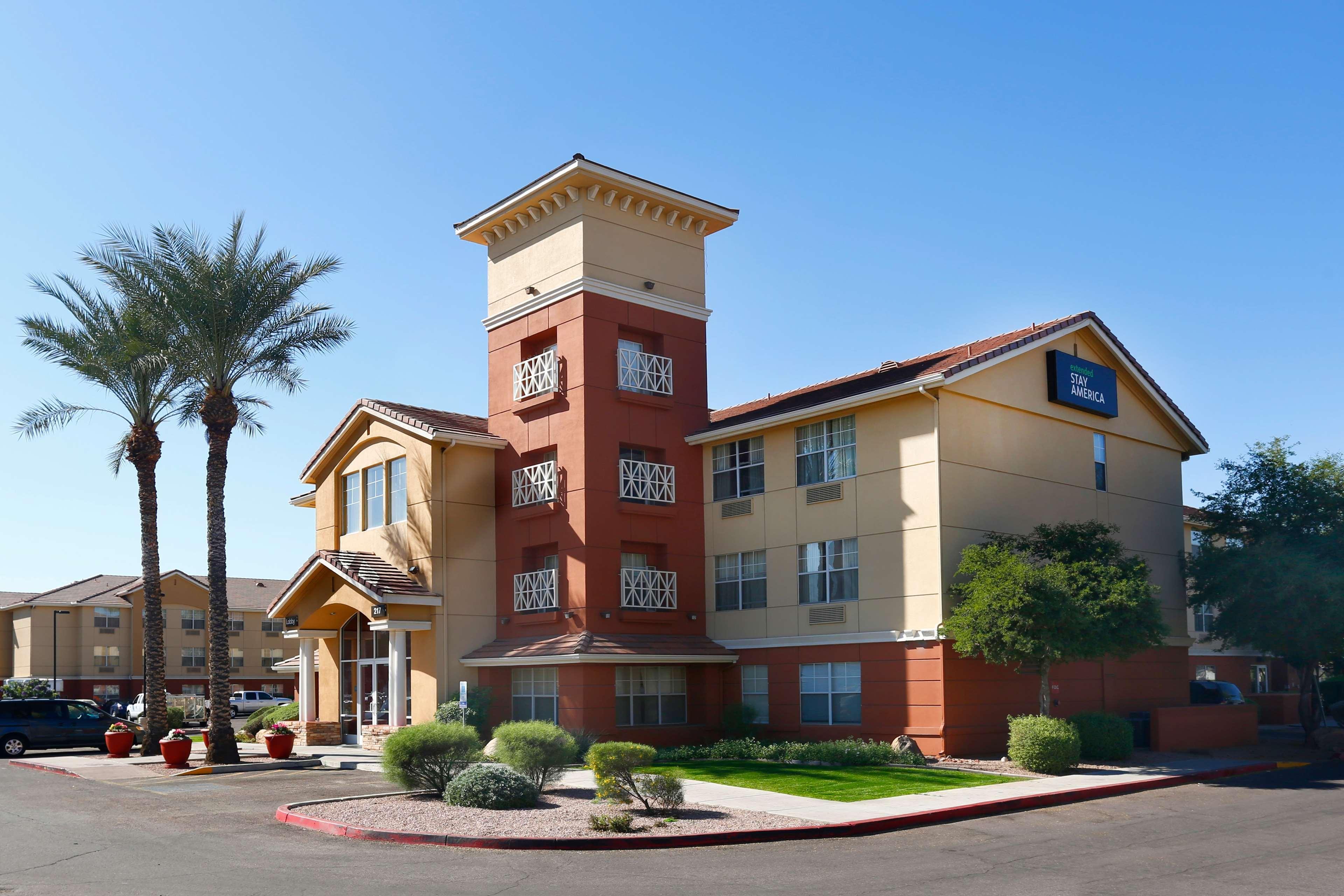 Vista Exterior Extended Stay America Suites Phoenix Midtown