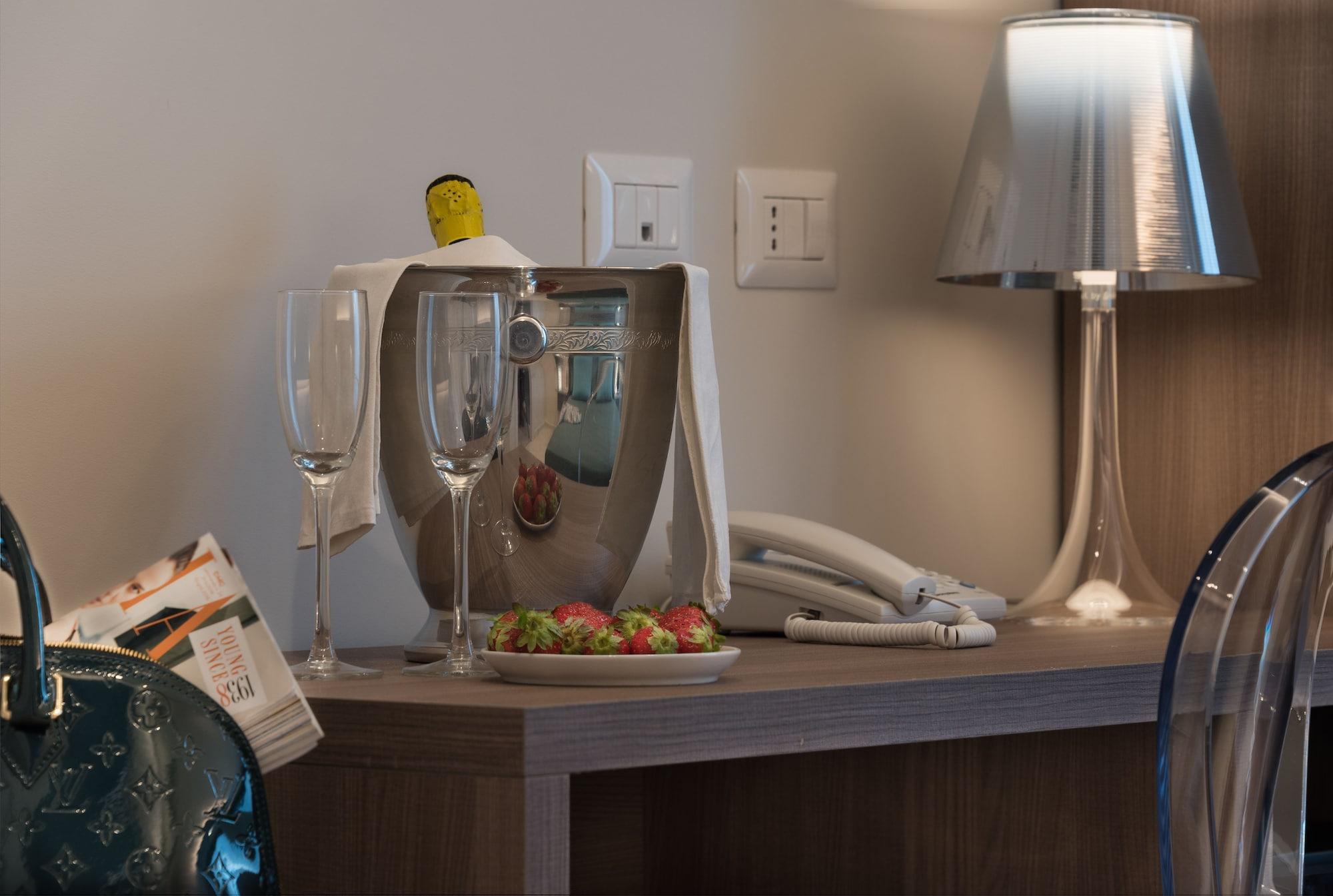 Set de Habitación Hermes Hotel