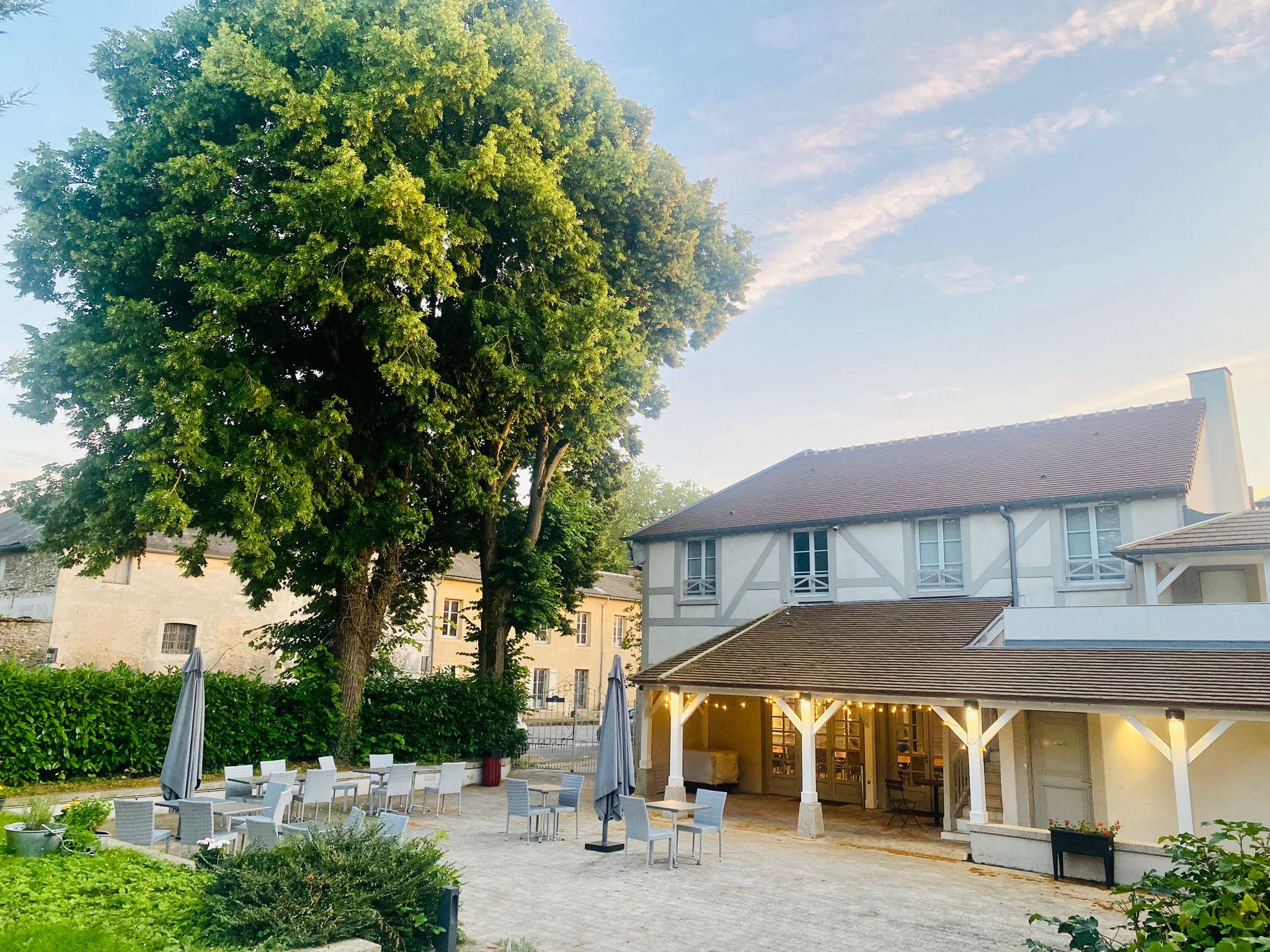 Varios Hob Le Cheval Blanc