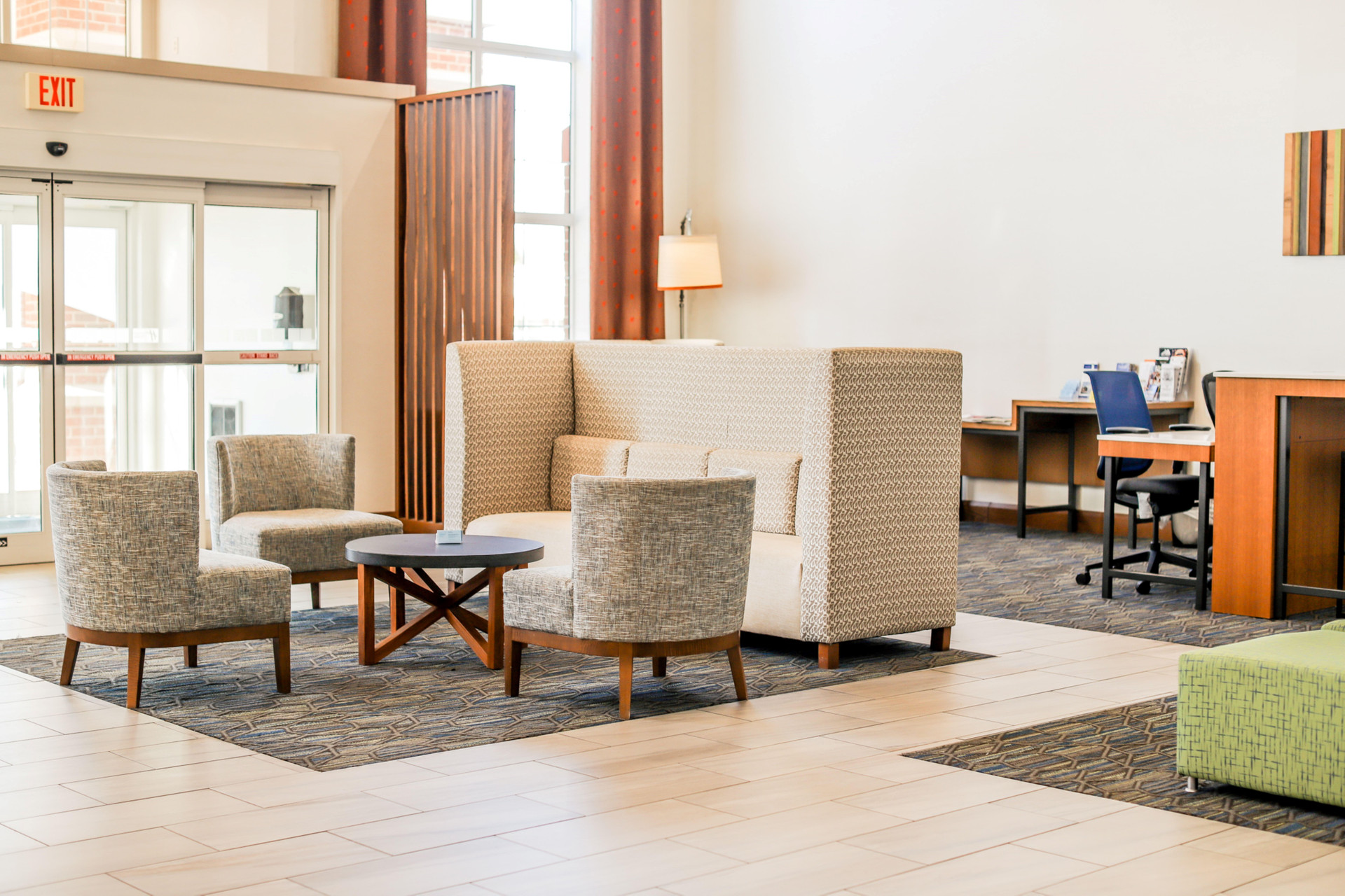 Vista Exterior Holiday Inn Express & Suites Charlottesville - Ruckersville, an IHG Hotel