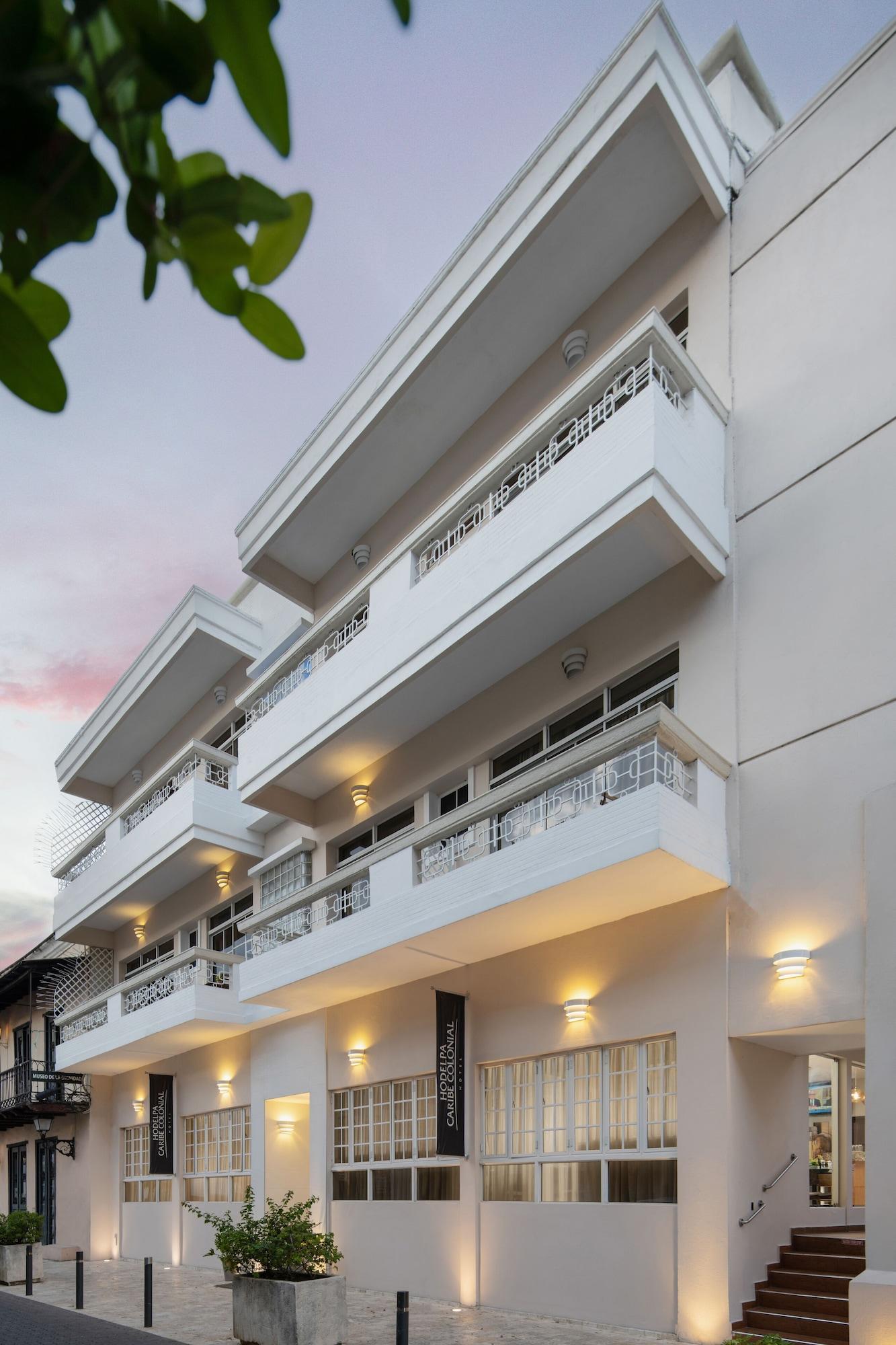 Vista Exterior Hodelpa Caribe Colonial