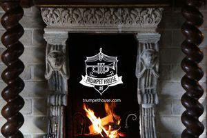 Alquiler Vacacional - Trumpet House. Old charm and new luxury with sauna and outdoor jacuzzi.