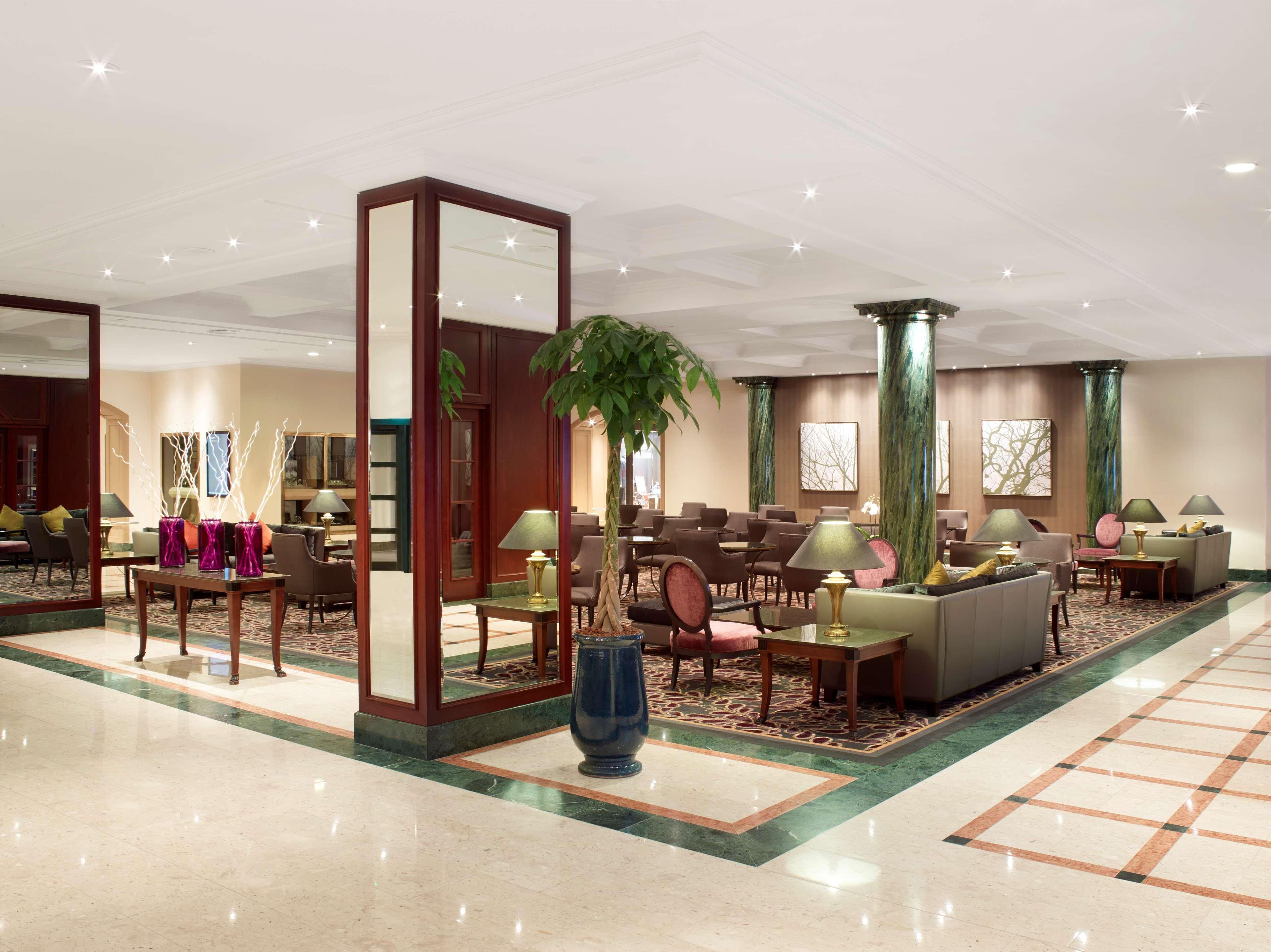 Vista Lobby Hilton Antwerp Old Town