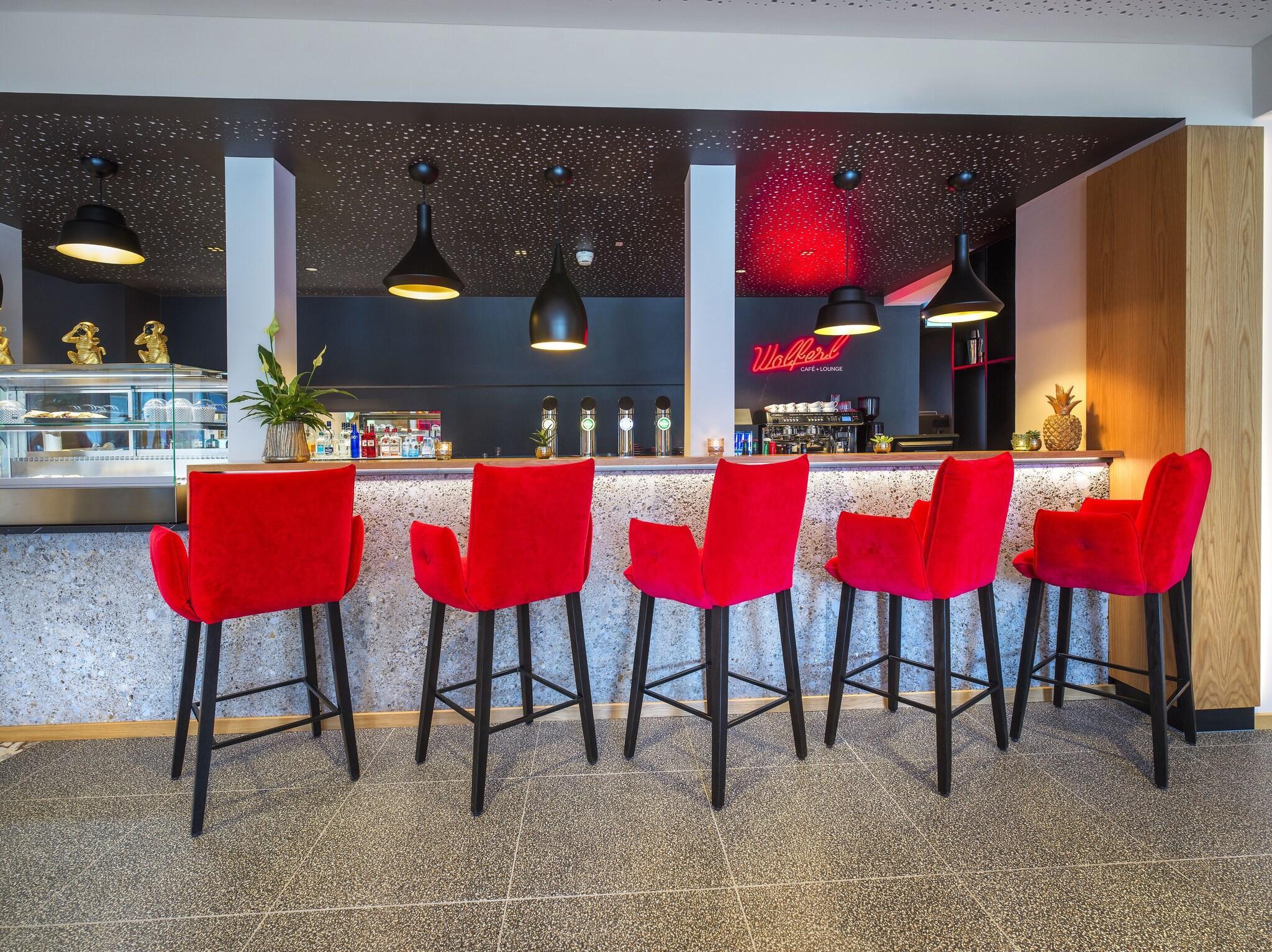 Bar/Salón JUFA Hotel Salzburg