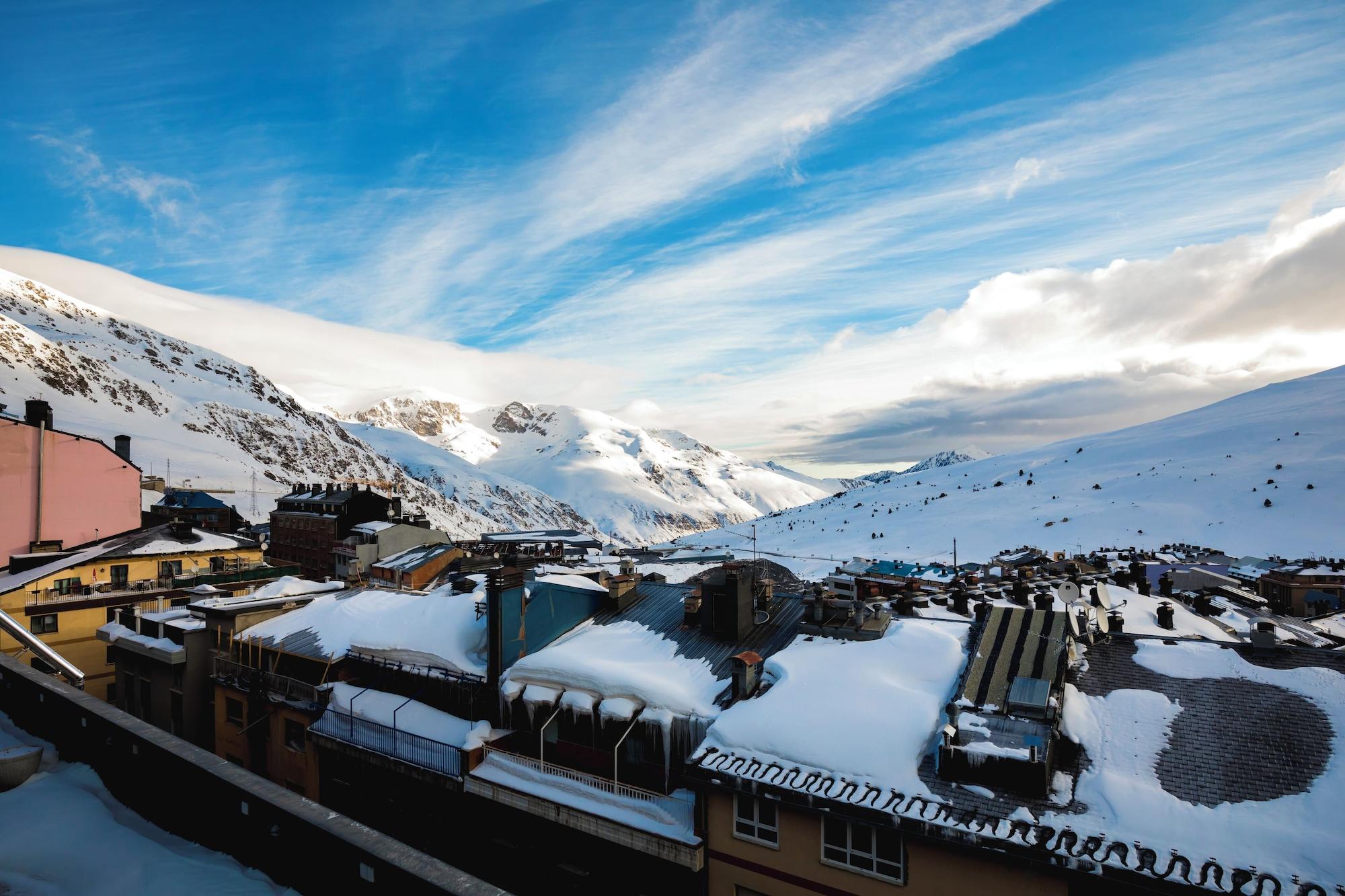 Vista Exterior Hotel Font d'Argent Pas de la Casa