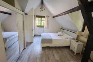 Alquiler Vacacional - Cottage with shared swimming pool, hot tub, fishing, tennis, UK TV and Wi-Fi