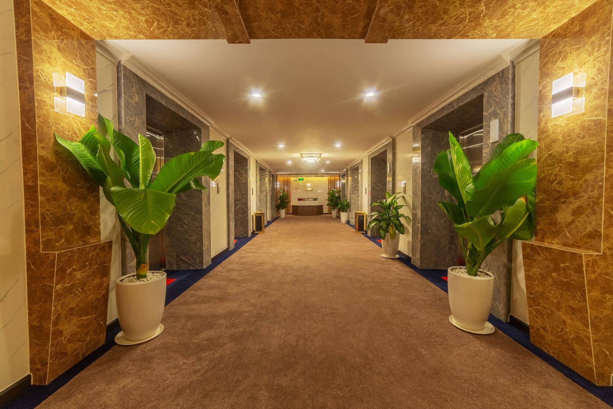 Vista Lobby Hanoi By Night
