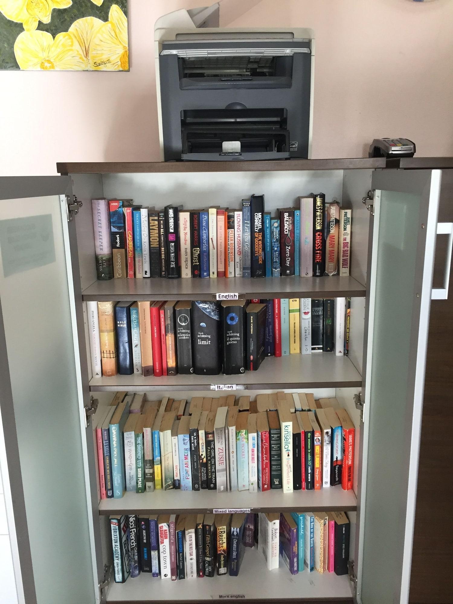 Vista Lobby Buccaneer Beach Club