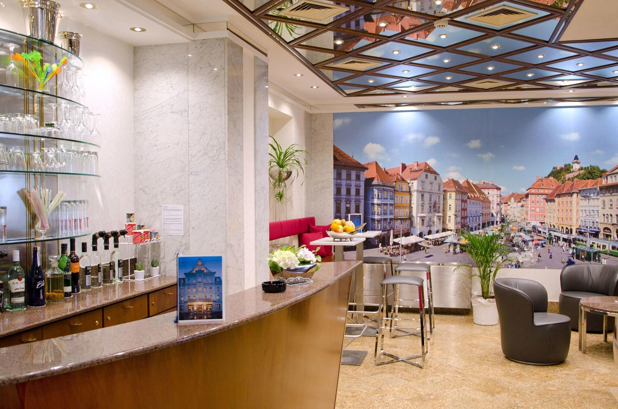 Bar/Salón Hotel Gollner