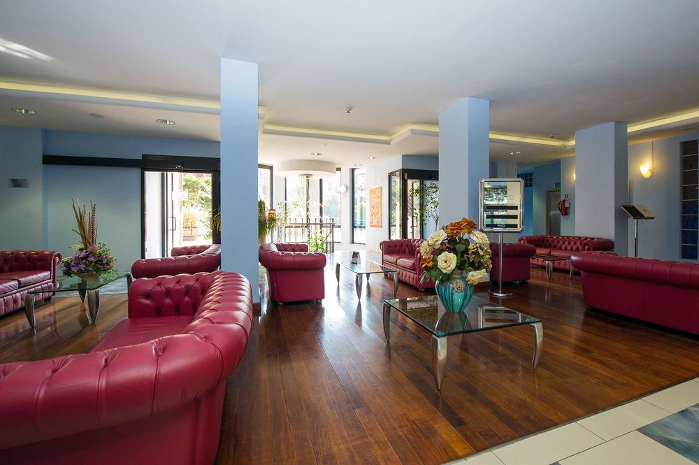 Vista Lobby Hotel Michelangelo Palace