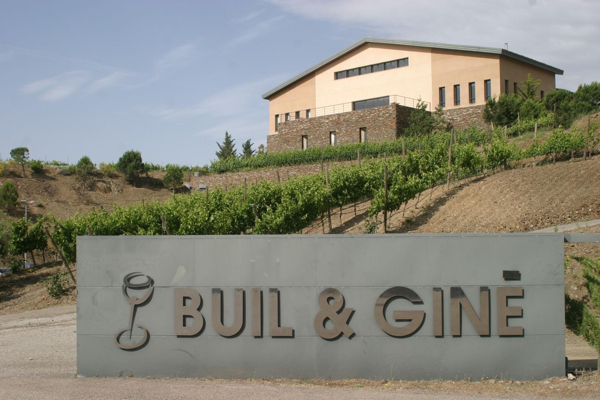 Varios Buil & Gine Wine Hotel