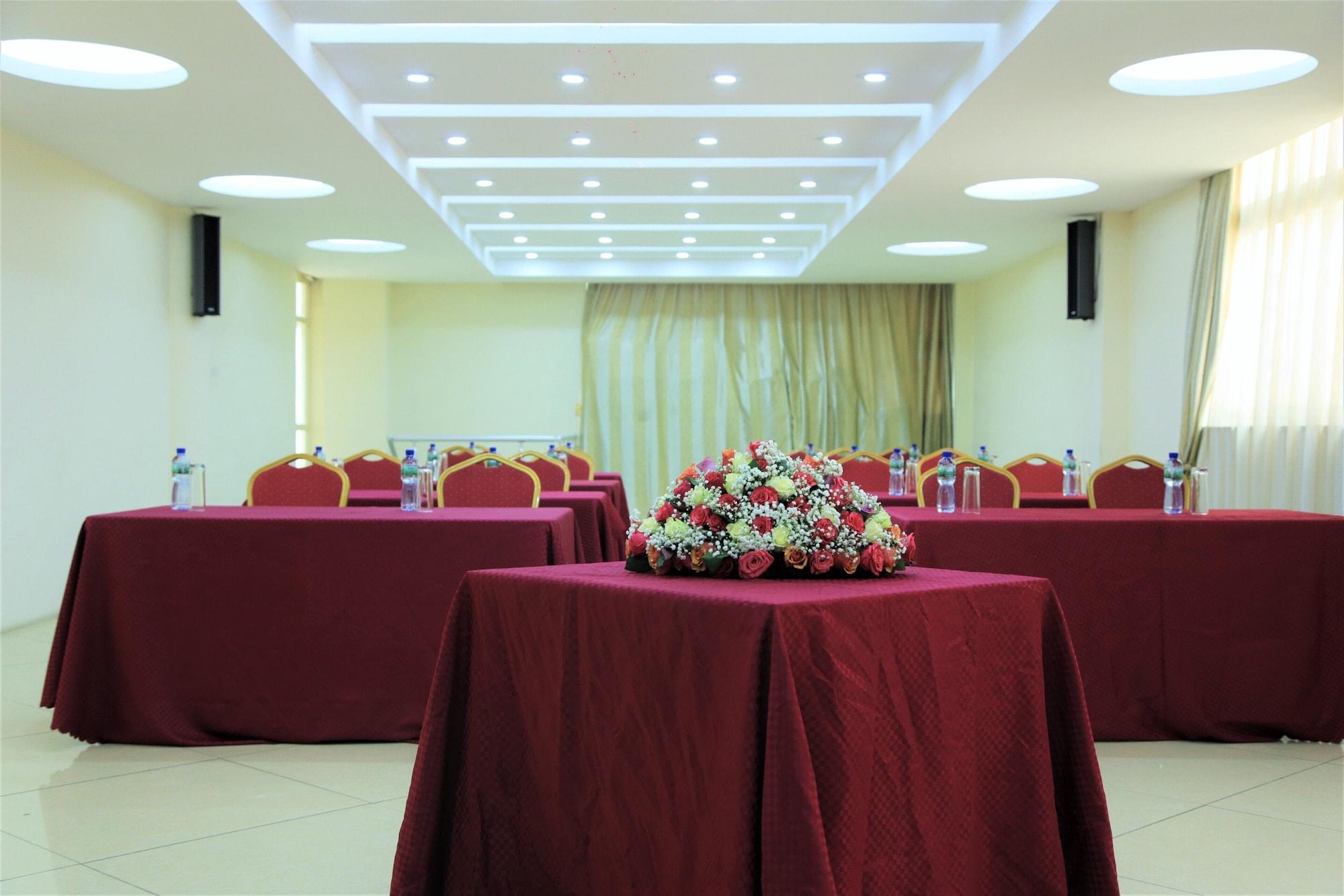 Salón de Baile Blue Birds International Hotel