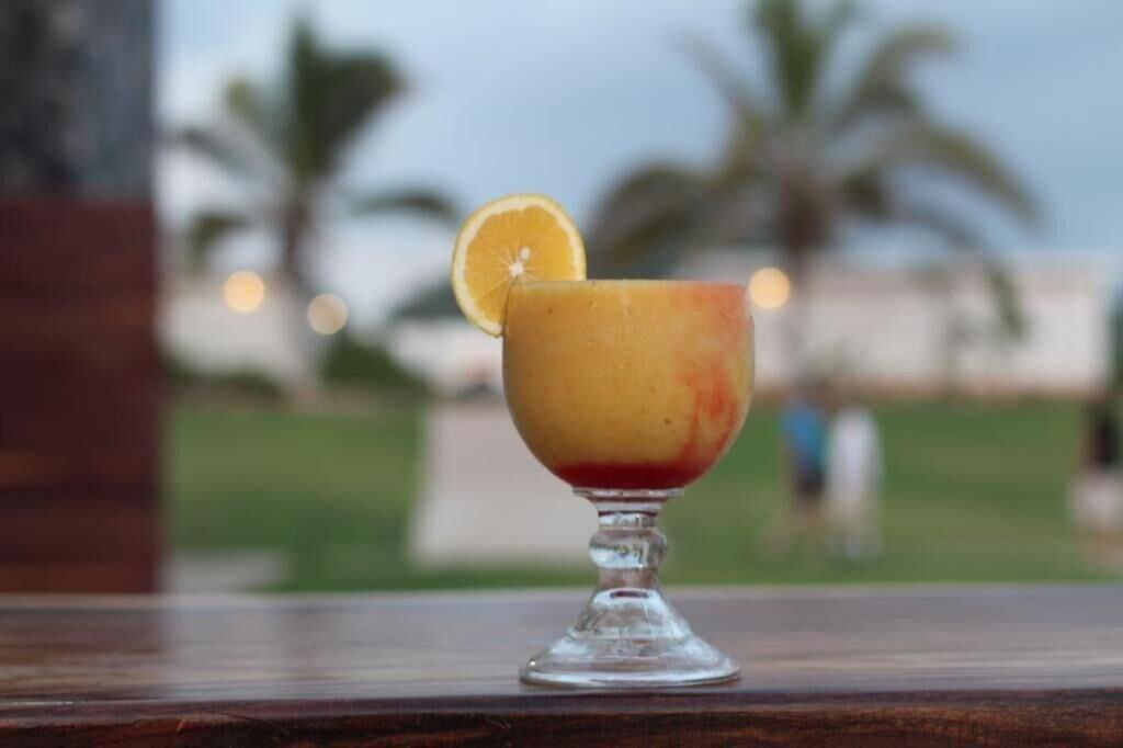 Bar/Salón Playa Esperanza Resort