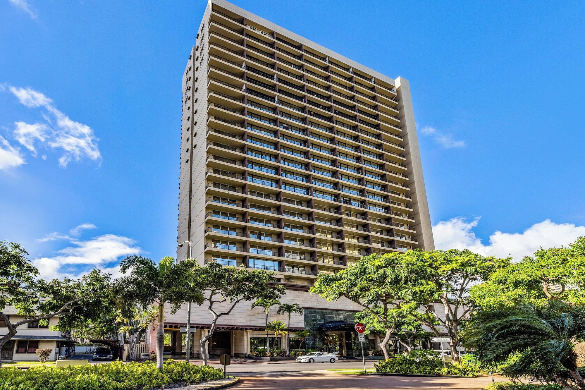 Vista Exterior Club Wyndham Royal Garden at Waikiki