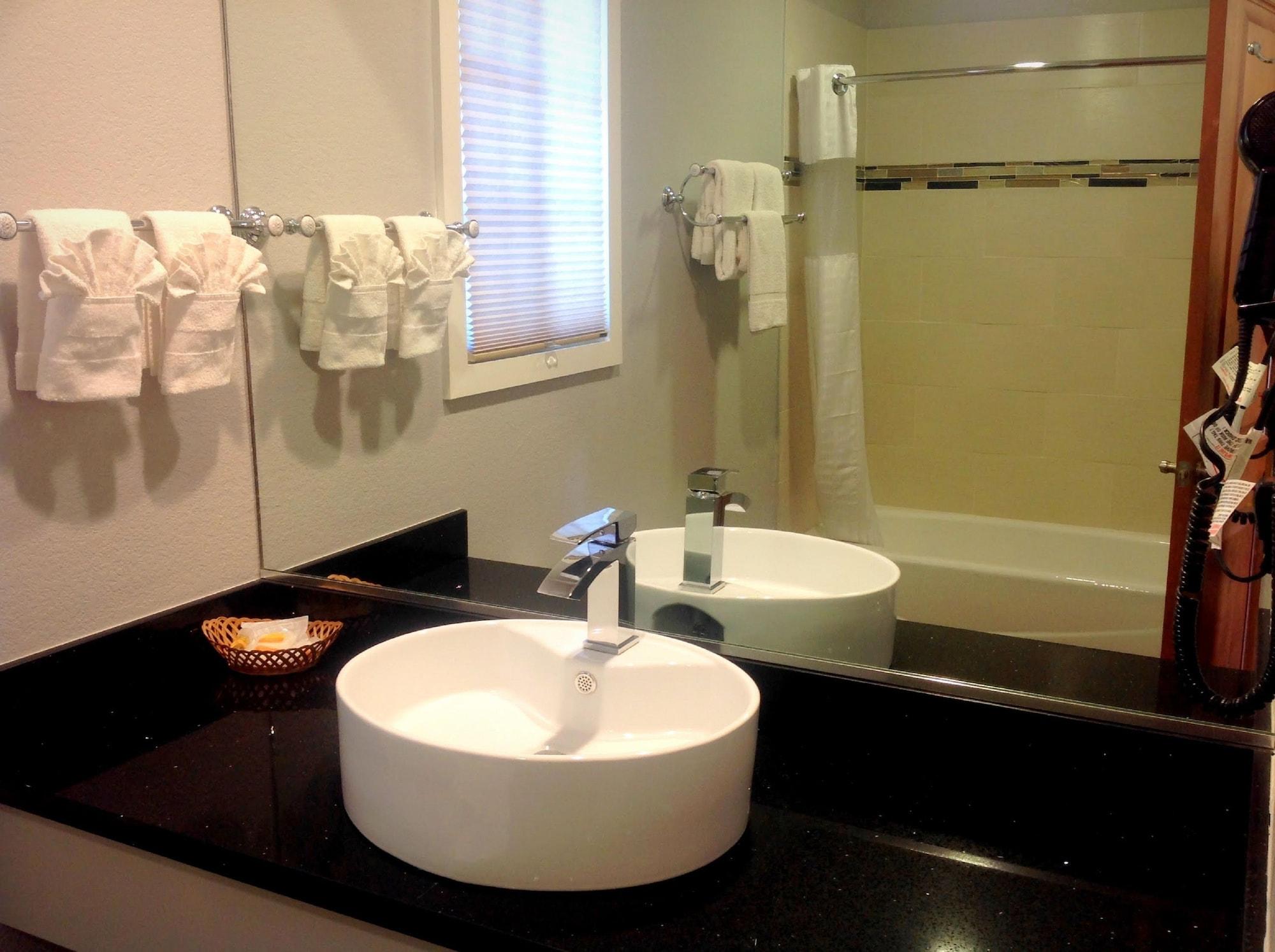 Equipamiento de Habitación FairBridge Inn & Suites Merced/Gateway to Yosemite